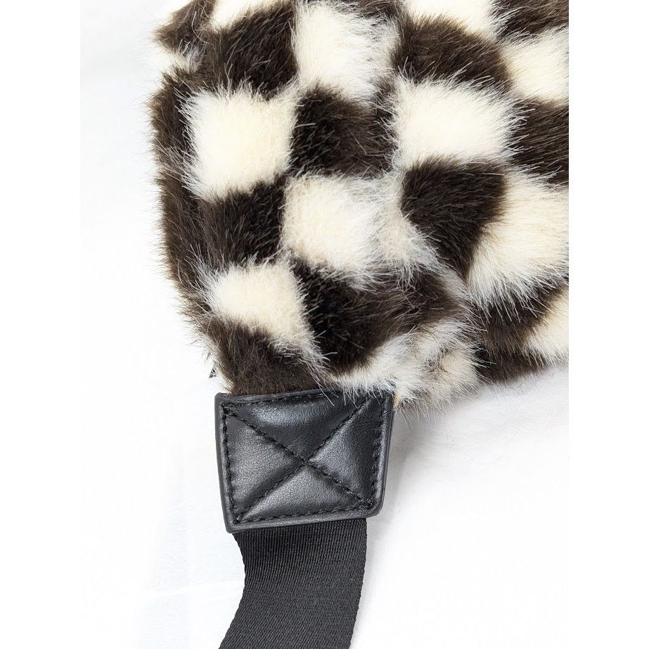 Amiri o1rshd1 DUP / Size: OS/Faux Fur Checkered Bumbag Black/White Size ONE SIZE - 10 Thumbnail