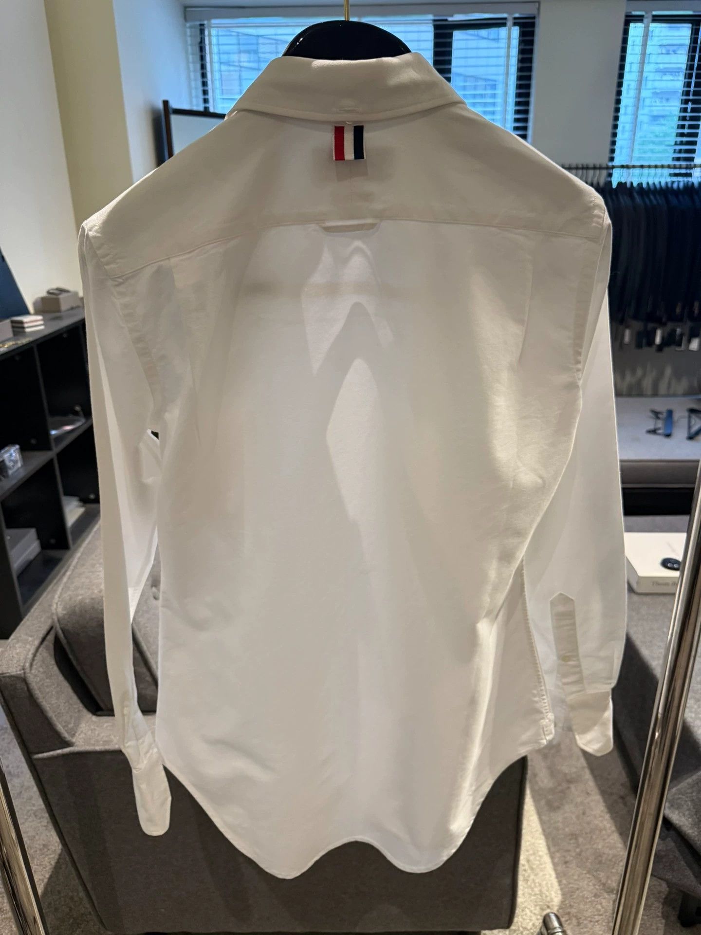 Thom Browne Thom Browne Women's Classic White Oxford Shirt Size 40 Size S / US 4 / IT 40 - 2 Thumbnail