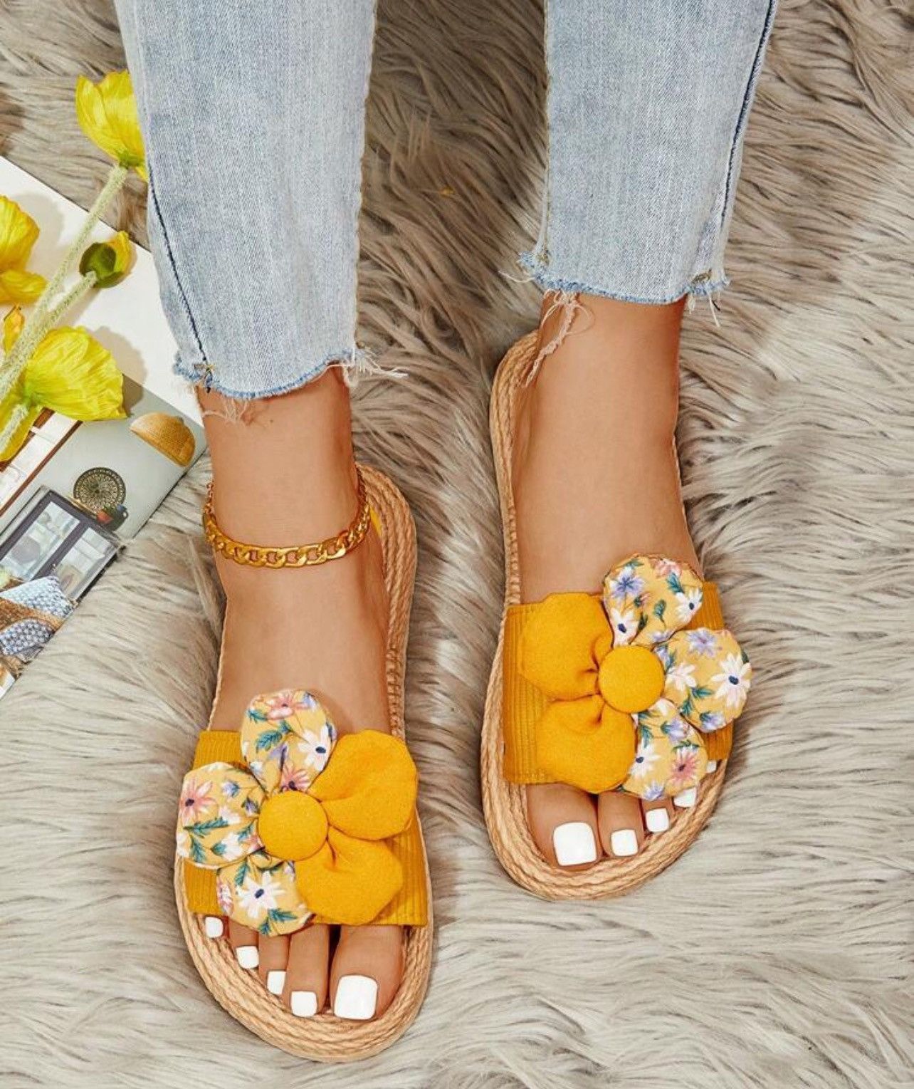Vintage Beautiful decorative sandals Size US 7.5 / IT 37.5 - 7 Thumbnail