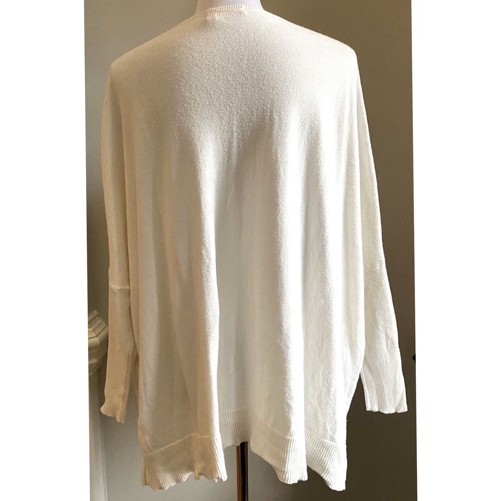 Vintage Fresh Produce Ivory Sweater Cotton Blend Boxy Lightweight High Low XS/S Women’s Crew Neck Pullover Knit Solid All Seasons Ladies Womens Size XS / US 0-2 / IT 36-38 - 4 Thumbnail