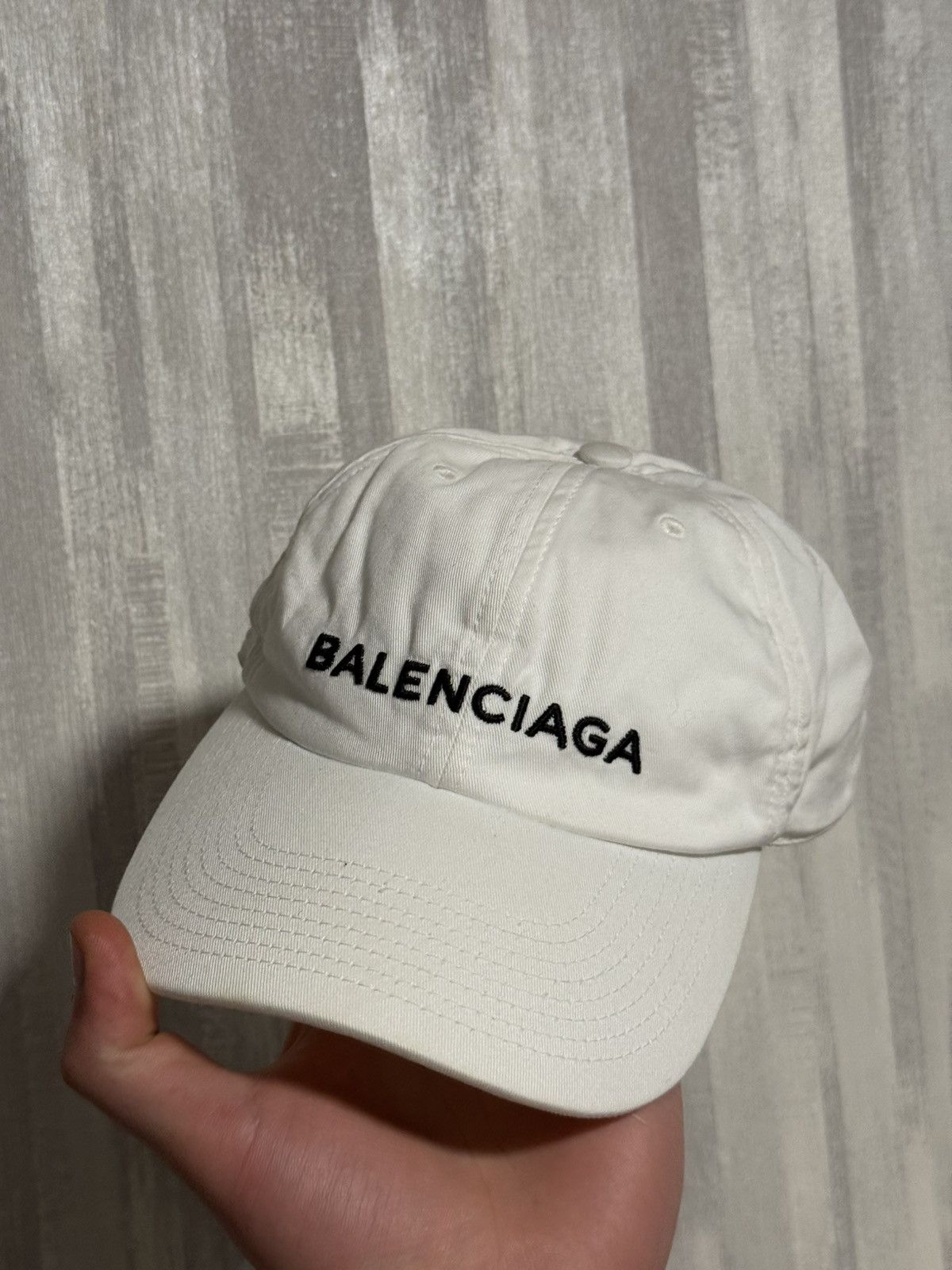 Balenciaga Cap Balenciaga Paris Size ONE SIZE - 1 Thumbnail