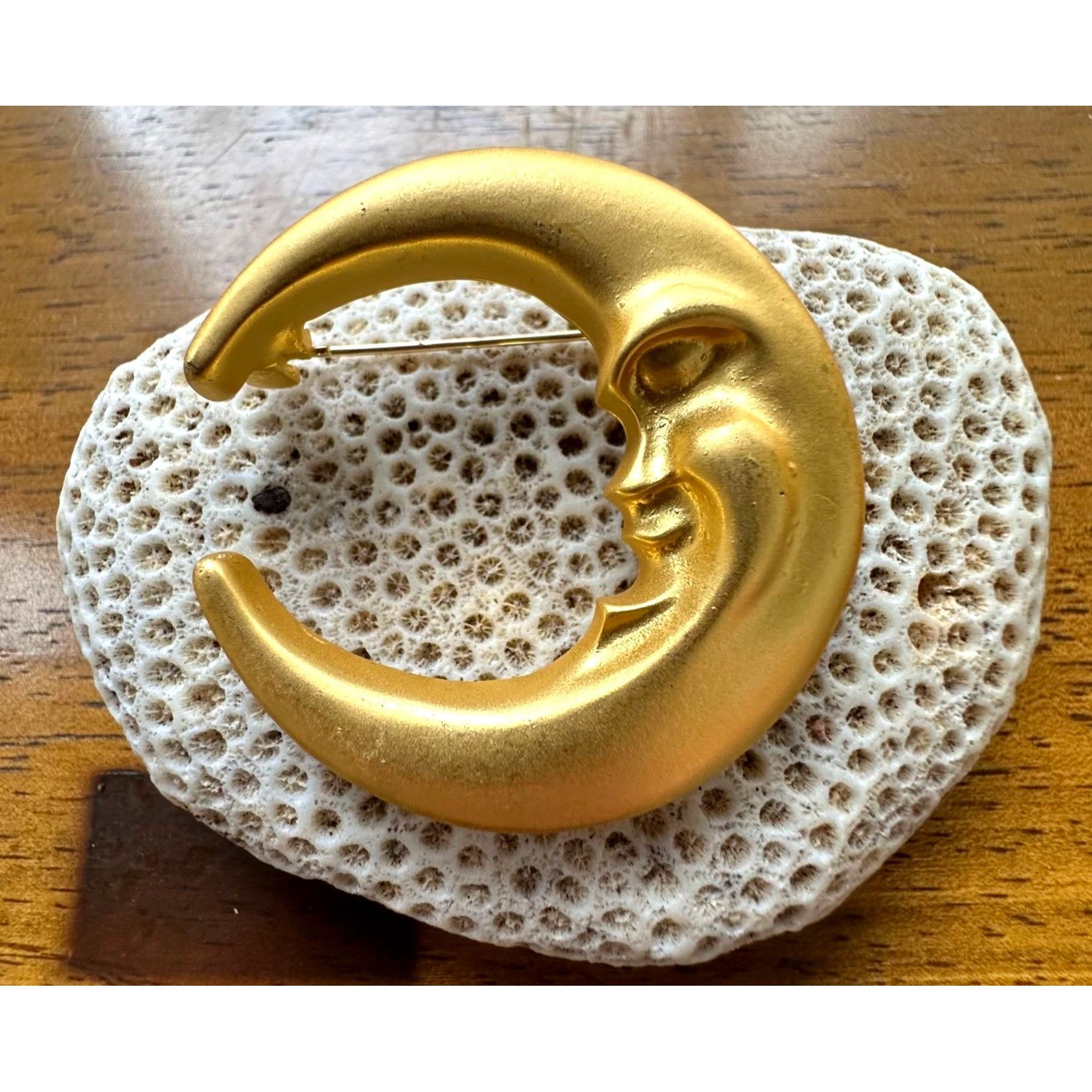 Handmade Crescent Moon Brooch Pin New Matte Gold Celestial Planet Ast Size ONE SIZE - 1 Thumbnail