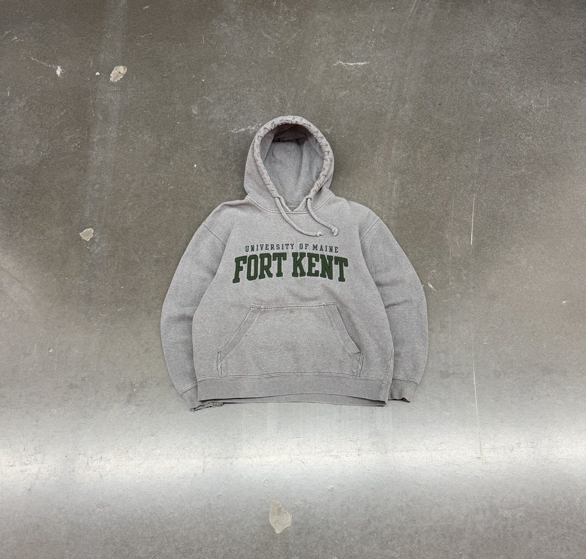 Russell Athletic × Vintage Vintage 90s University of Maine Fort Kent Boxy Gray Hoodie Size US L / EU 52-54 / 3 - 1 Thumbnail