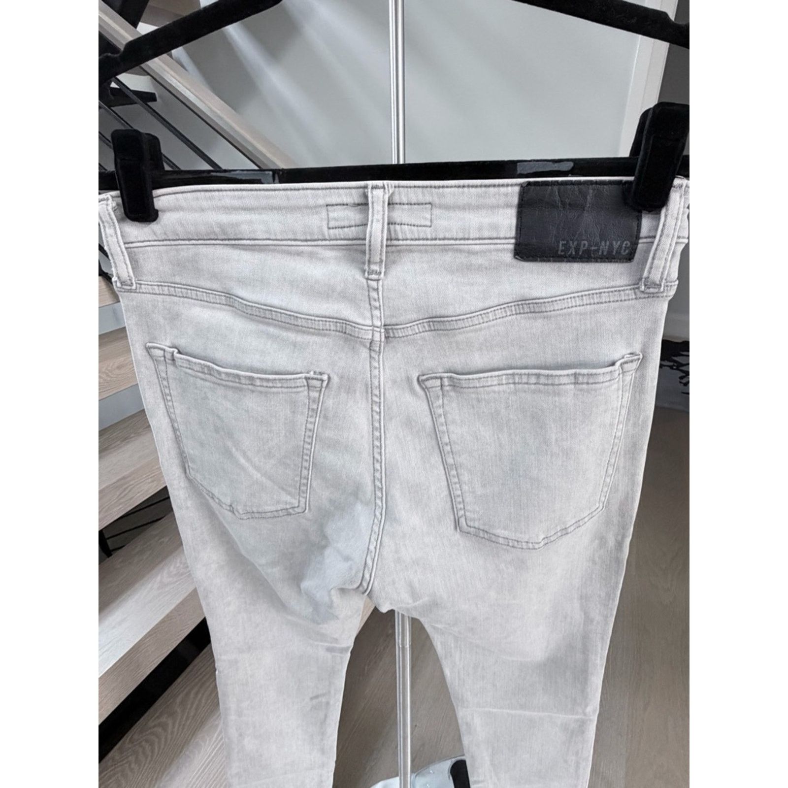 Express Express Men’s Super Skinny light Gray Slim Jeans size 30*30 Size US 30 / EU 46 - 5 Thumbnail