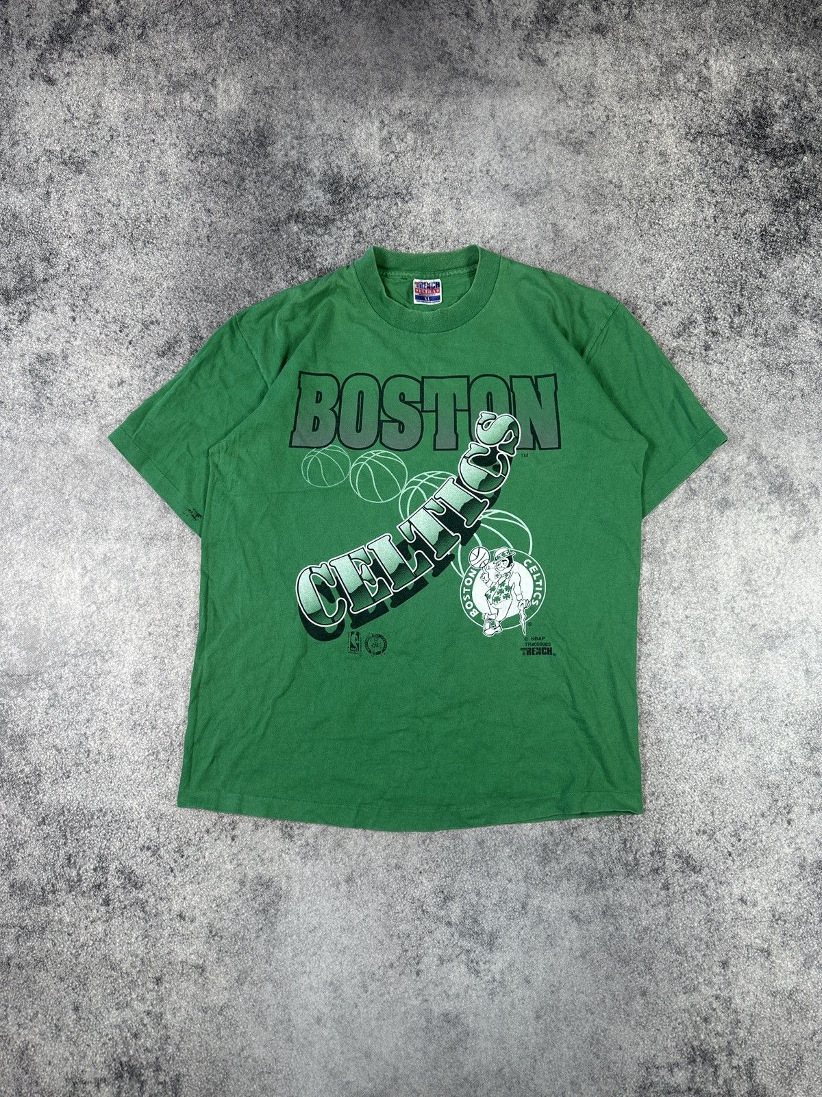 Vintage Vinateg NBA Boston Celtics Logo T-shirt Stretwear Rare USA Size US XL / EU 56 / 4 - 1 Thumbnail