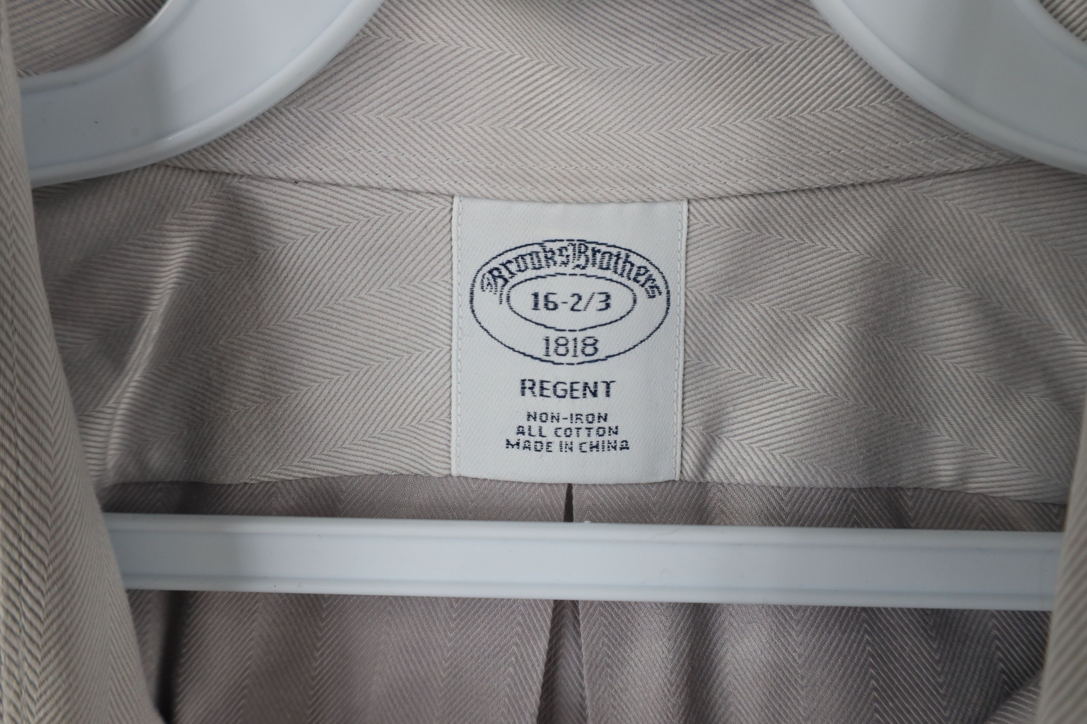 Brooks Brothers × Vintage Vintage 90s Brooks Brothers Herringbone Button Shirt Gray Size US M / EU 48-50 / 2 - 8 Thumbnail