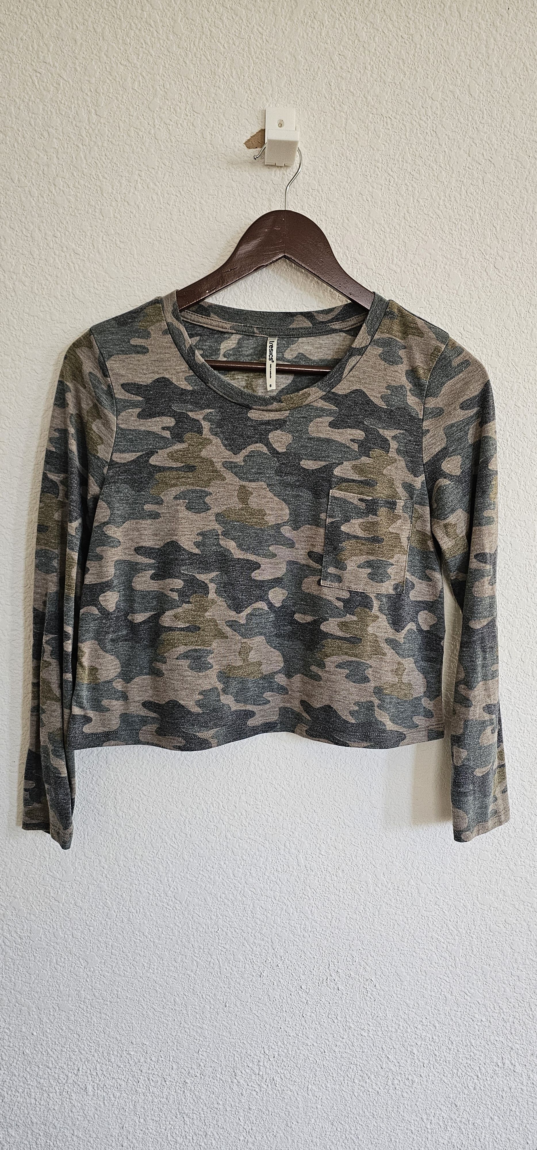 Other Vintage Style Women Green Camo Long Sleeve Crop Top - Small Size S / US 4 / IT 40 - 1 Thumbnail
