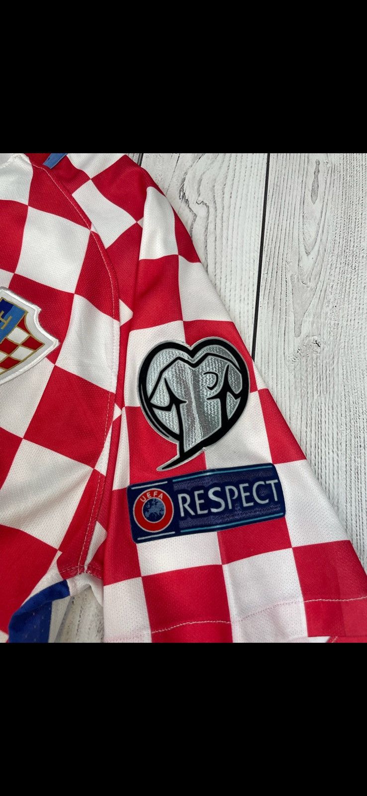 Vintage Vintage Horvatska soccer tee size L 19 rare Size US L / EU 52-54 / 3 - 5 Thumbnail