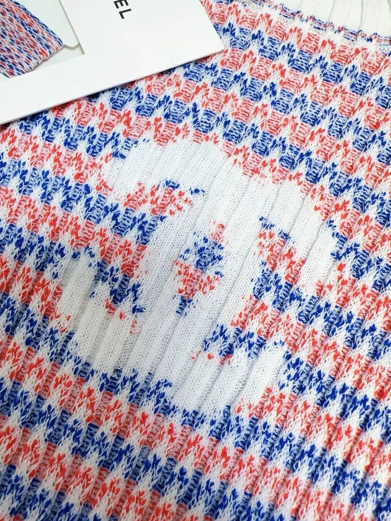 Chanel Chanel 20p pink blue striped white logo short-sleeved knit Size XXS / US 00 / IT 34 - 4 Thumbnail