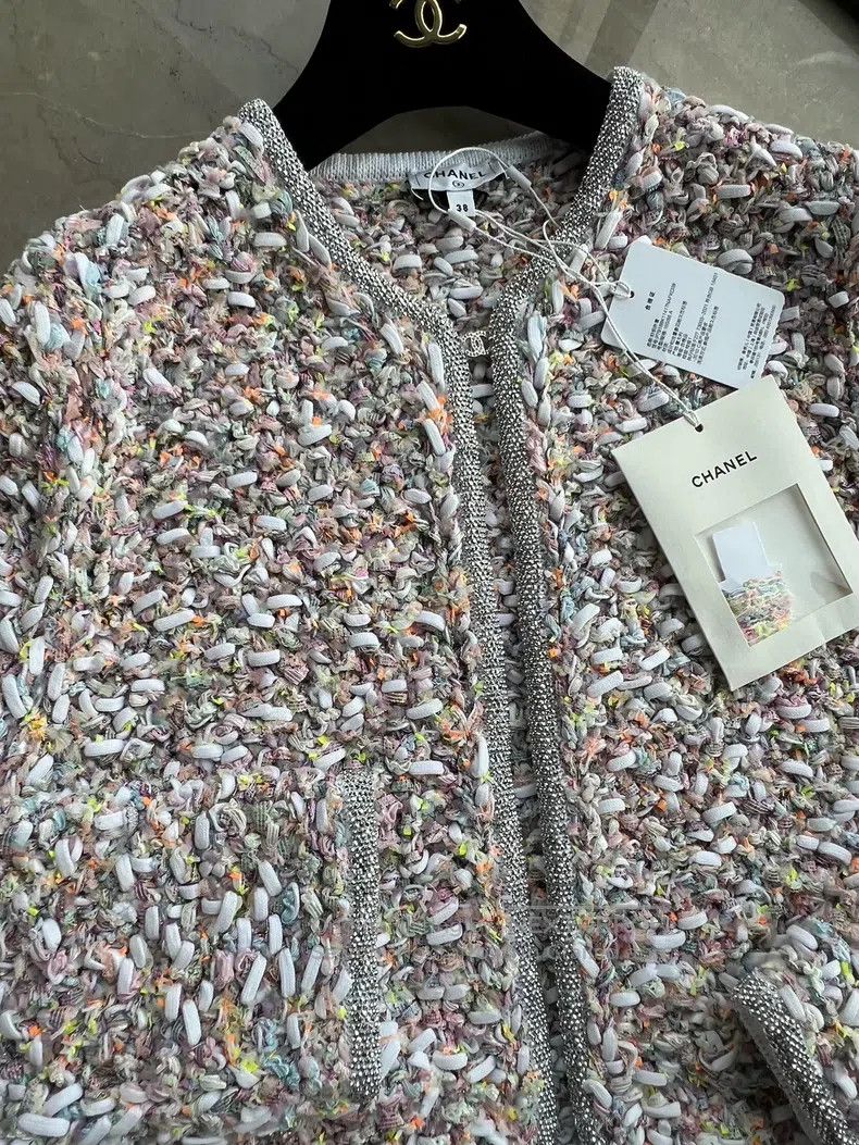 Chanel Chanel 25p super glitter diamond rolled edge cardigan coat Size XS / US 0-2 / IT 36-38 - 2 Thumbnail