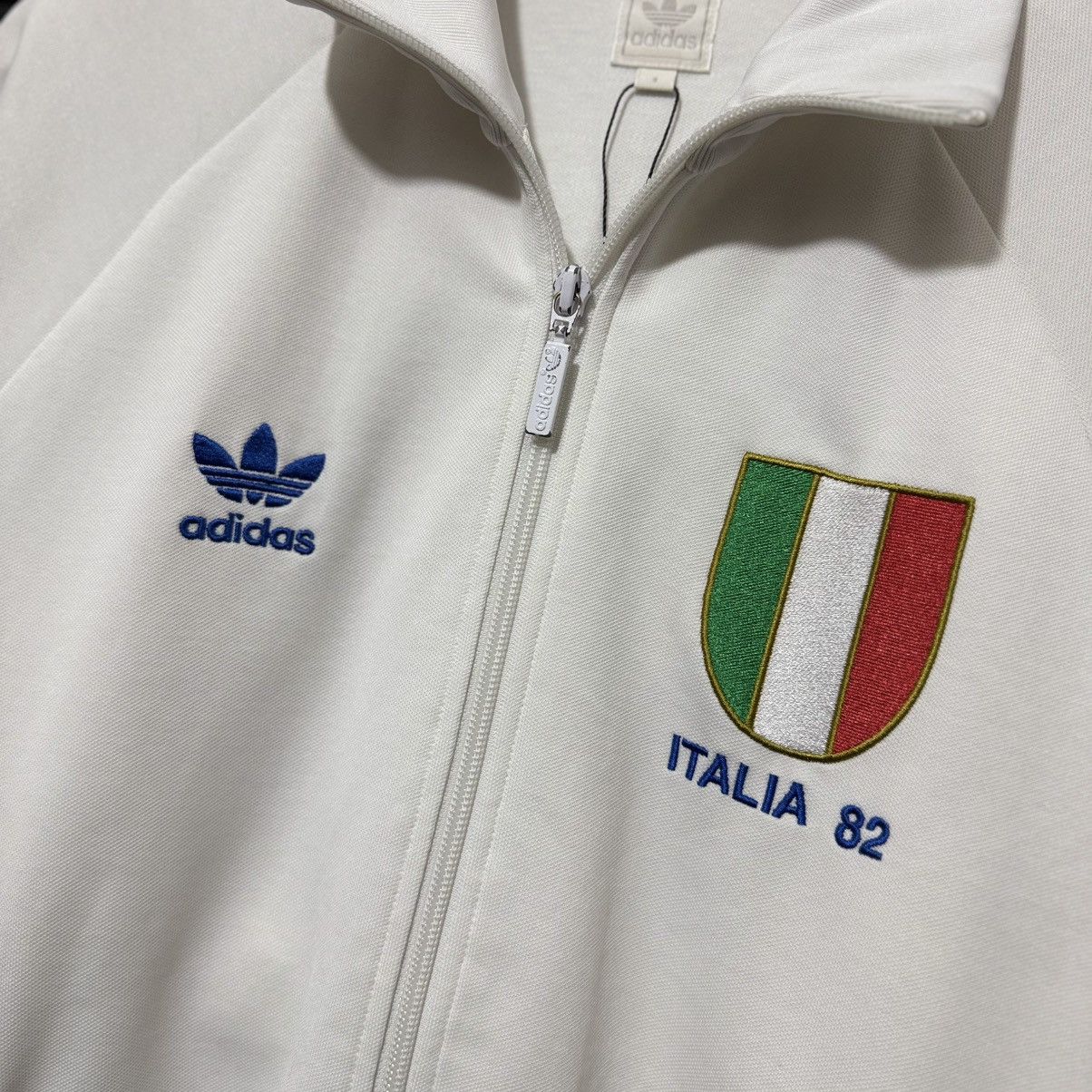 Vintage Vintage y2k adidas italy world cup track top Size US S / EU 44-46 / 1 - 14 Thumbnail