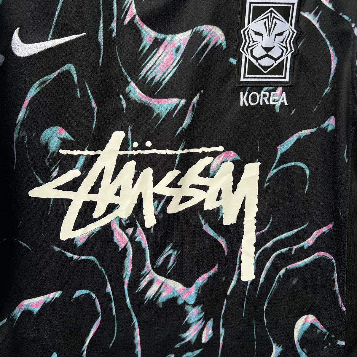 Nike South Korea Football Shirt 2024 Soccer Jersey (Fake) Size US M / EU 48-50 / 2 - 6 Thumbnail