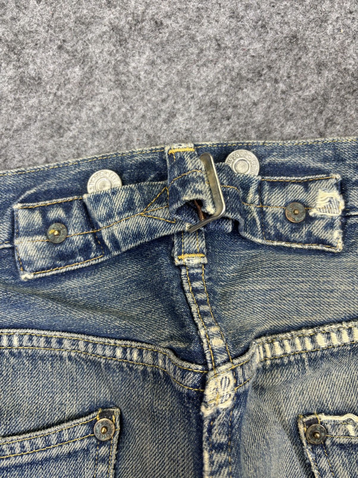 Levi's Vintage Clothing 💥Super Thrashed💥LVC 1920 Model Thrashed Distrssed Denim F993 Size US 33 - 15 Thumbnail