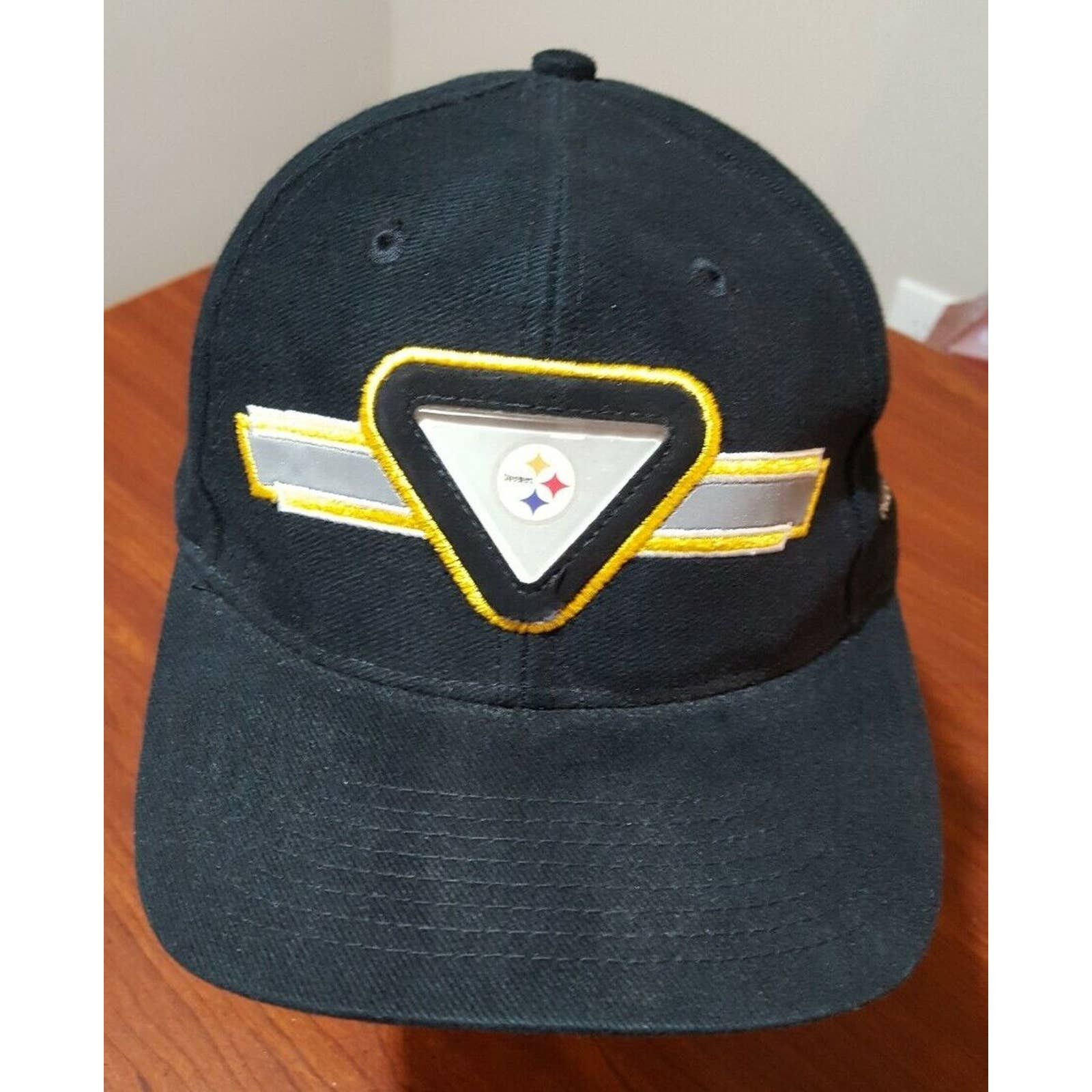 Pittsburgh STEELERS Vintage 90s Big LOGO Snapback Hat by the -   Canada