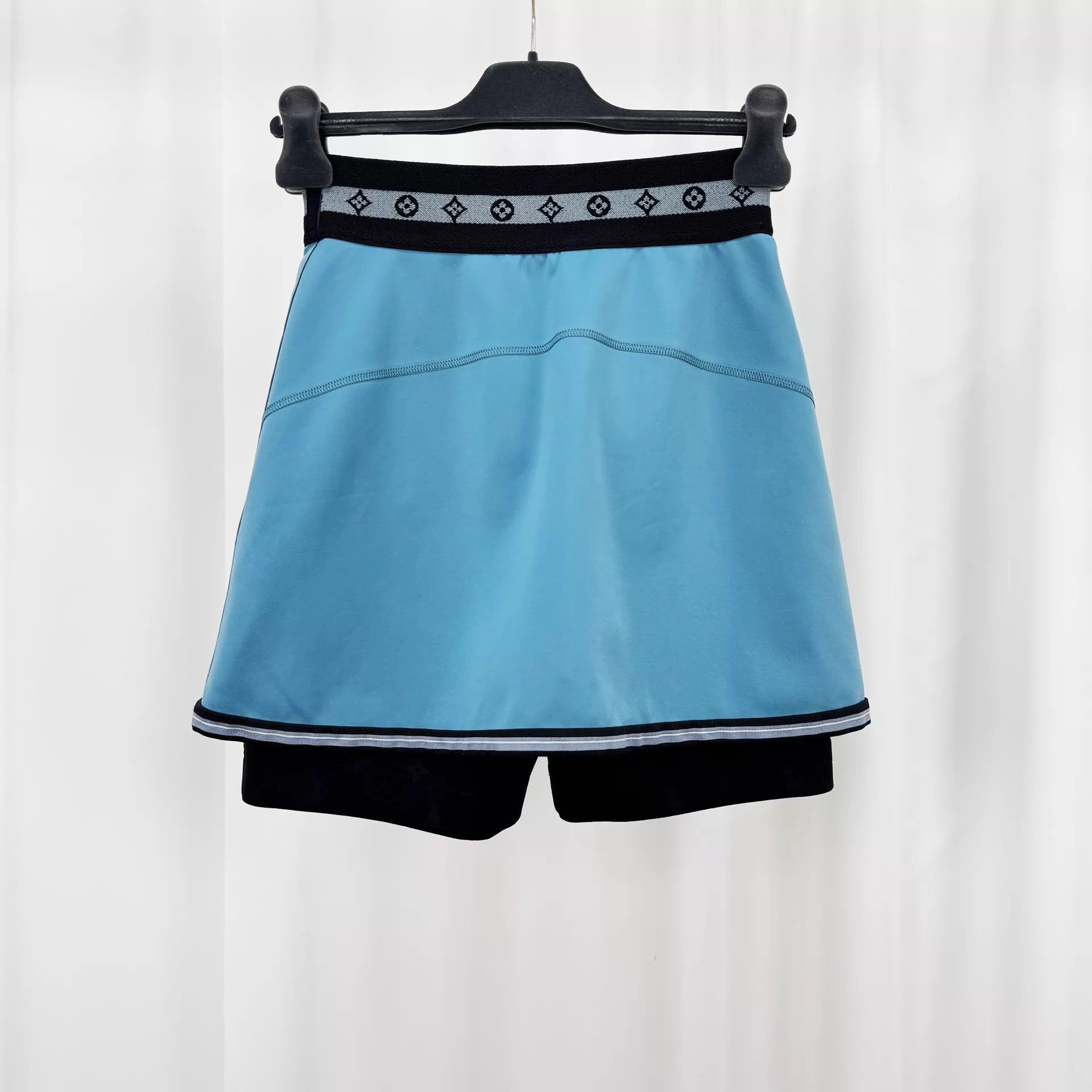 Louis Vuitton Louis Vuitton Monogram Skirt Pants 36 99 New Size 26" / US 2 / IT 38 - 2 Thumbnail
