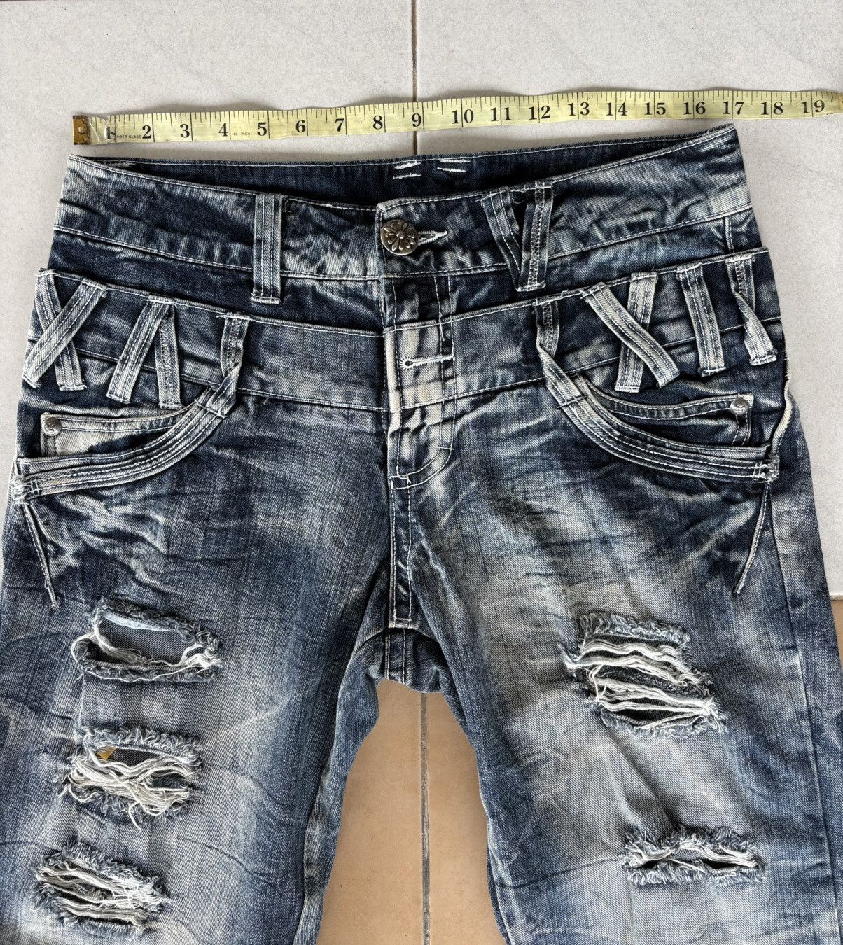 Japanese Brand Floral Cross Streetwear Double Waist Distressed Denim Size US 34 / EU 50 - 2 Thumbnail