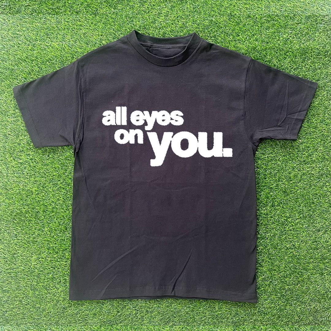 Vintage ALL EYES ON YOU TSHIRT Size US XL / EU 56 / 4 - 1 Preview