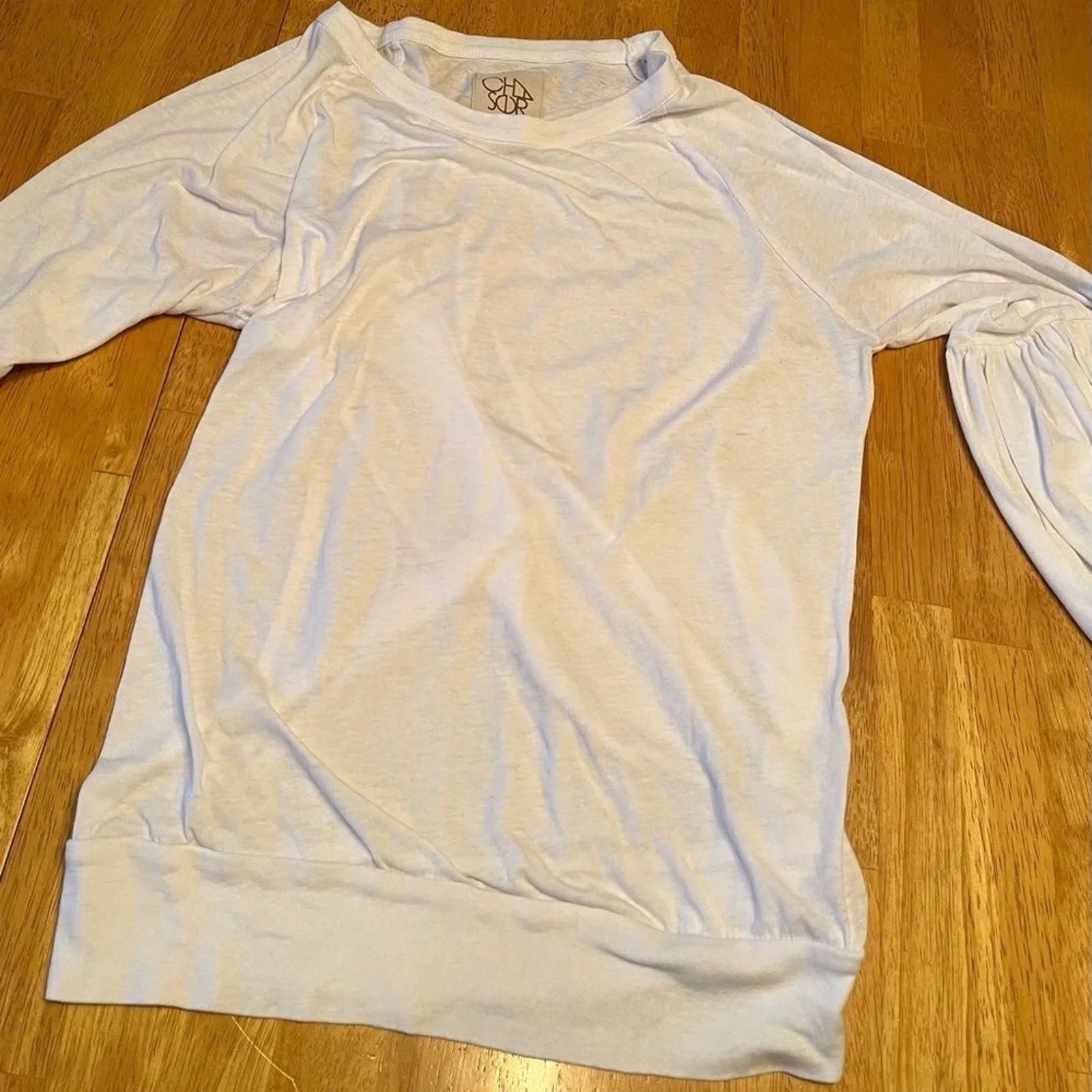 Chaser Brand Chaser blouse with scoop neck and balloon sleeves, size Med Size M / US 6-8 / IT 42-44 - 1 Thumbnail