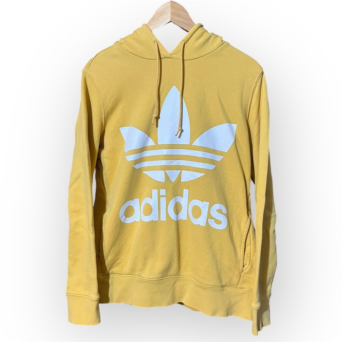 Adidas Adidas Originals Vintage yellow Hoodie y2k style central log Size US M / EU 48-50 / 2 - 6 Thumbnail