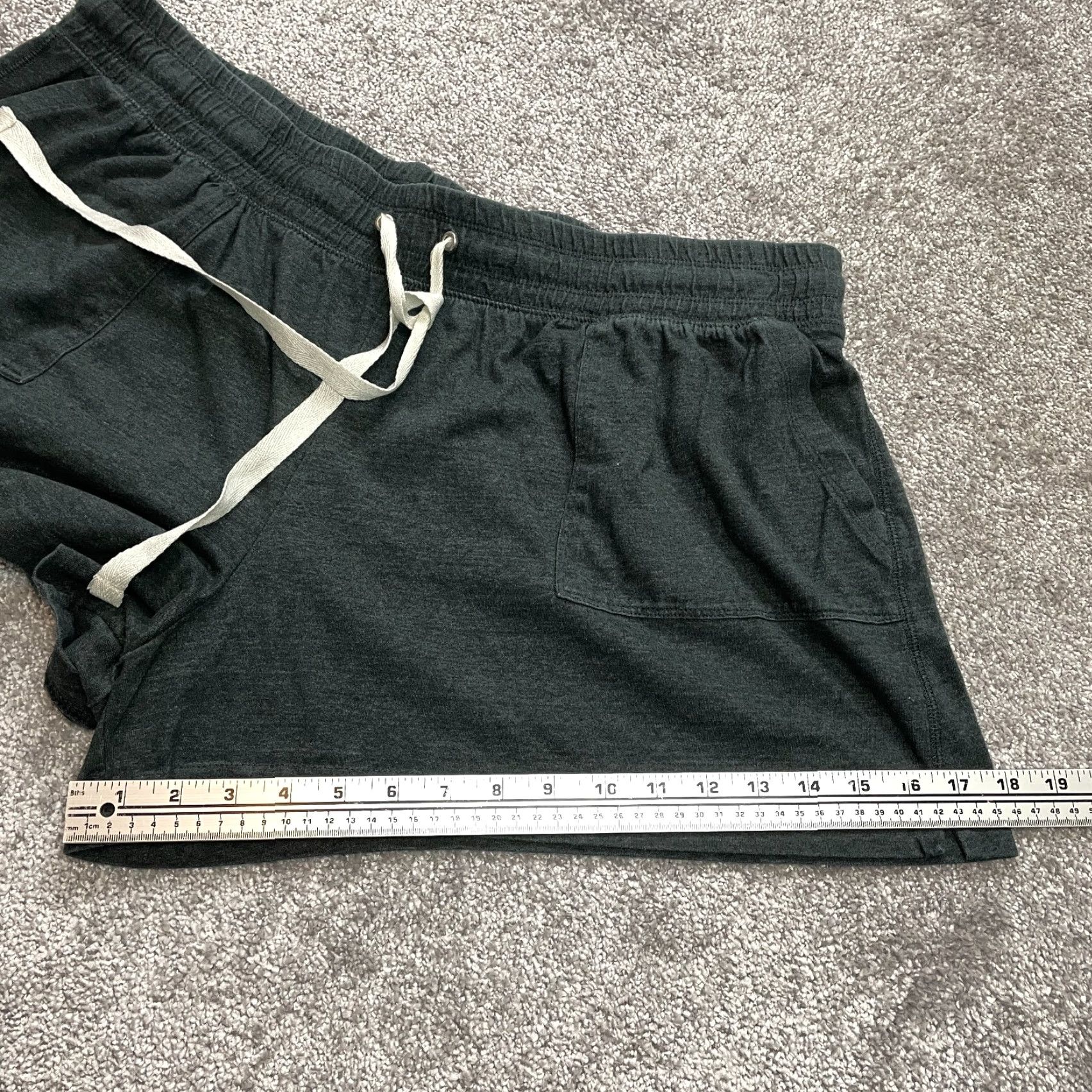 Vintage VINTAGE? No. Just Be Sweatshorts Womens 3X Dark Gray Elastic Drawstring Soft Casual Size ONE SIZE - 2 Thumbnail