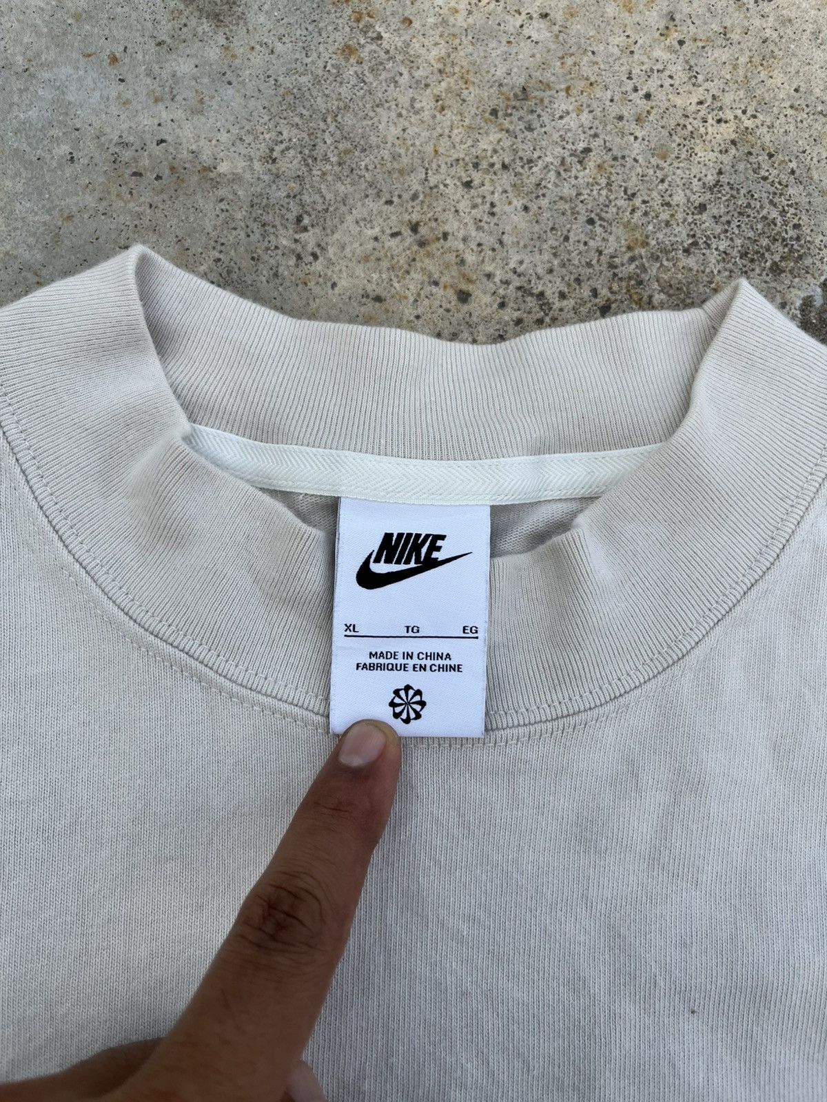 Japanese Brand × Nike ⚡️Nike central swoosh logo long sleeve shirts Size US XL / EU 56 / 4 - 4 Thumbnail