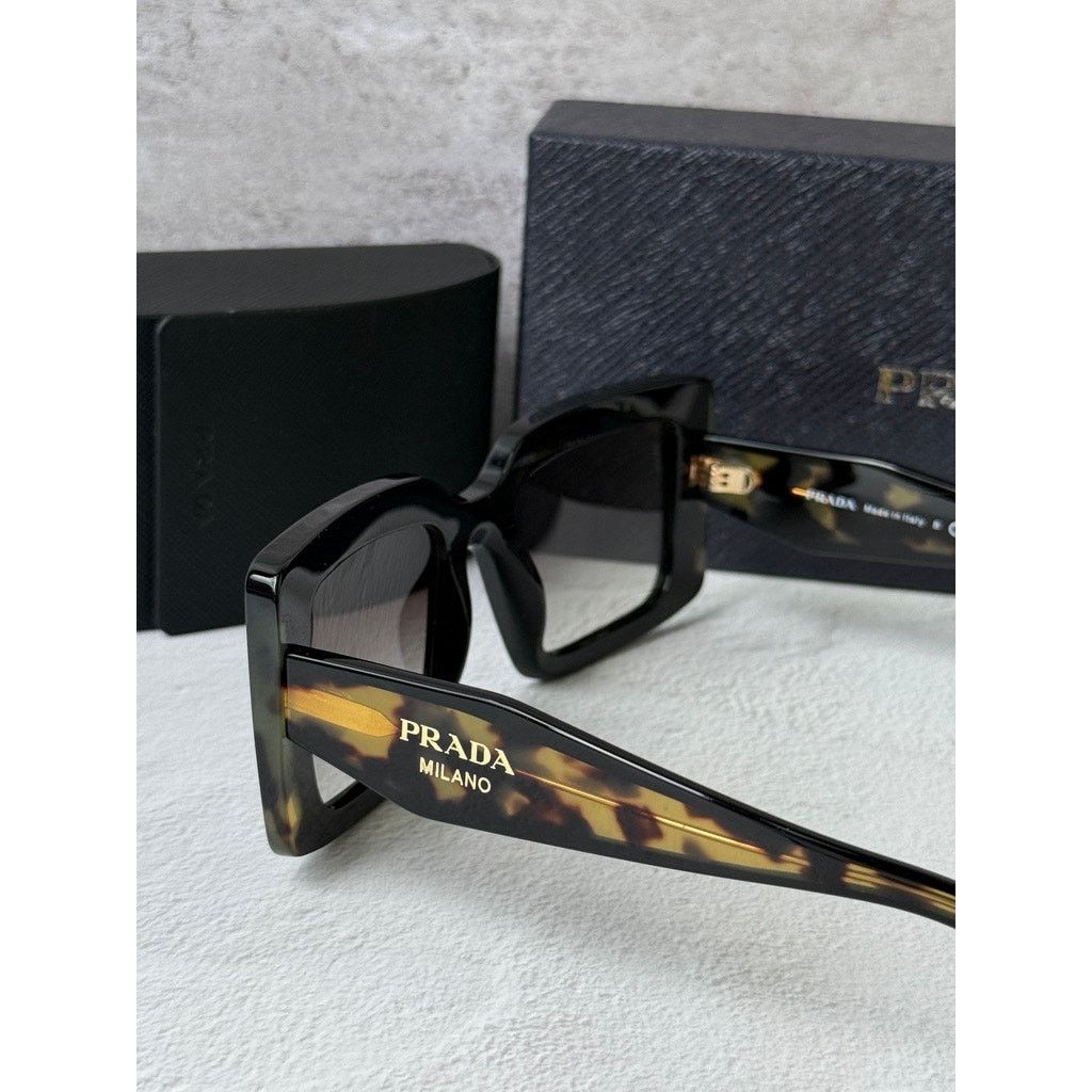 Prada NEW Prada PR D01S Sunglasses in Black Tortoise $390 Size ONE SIZE - 5 Thumbnail