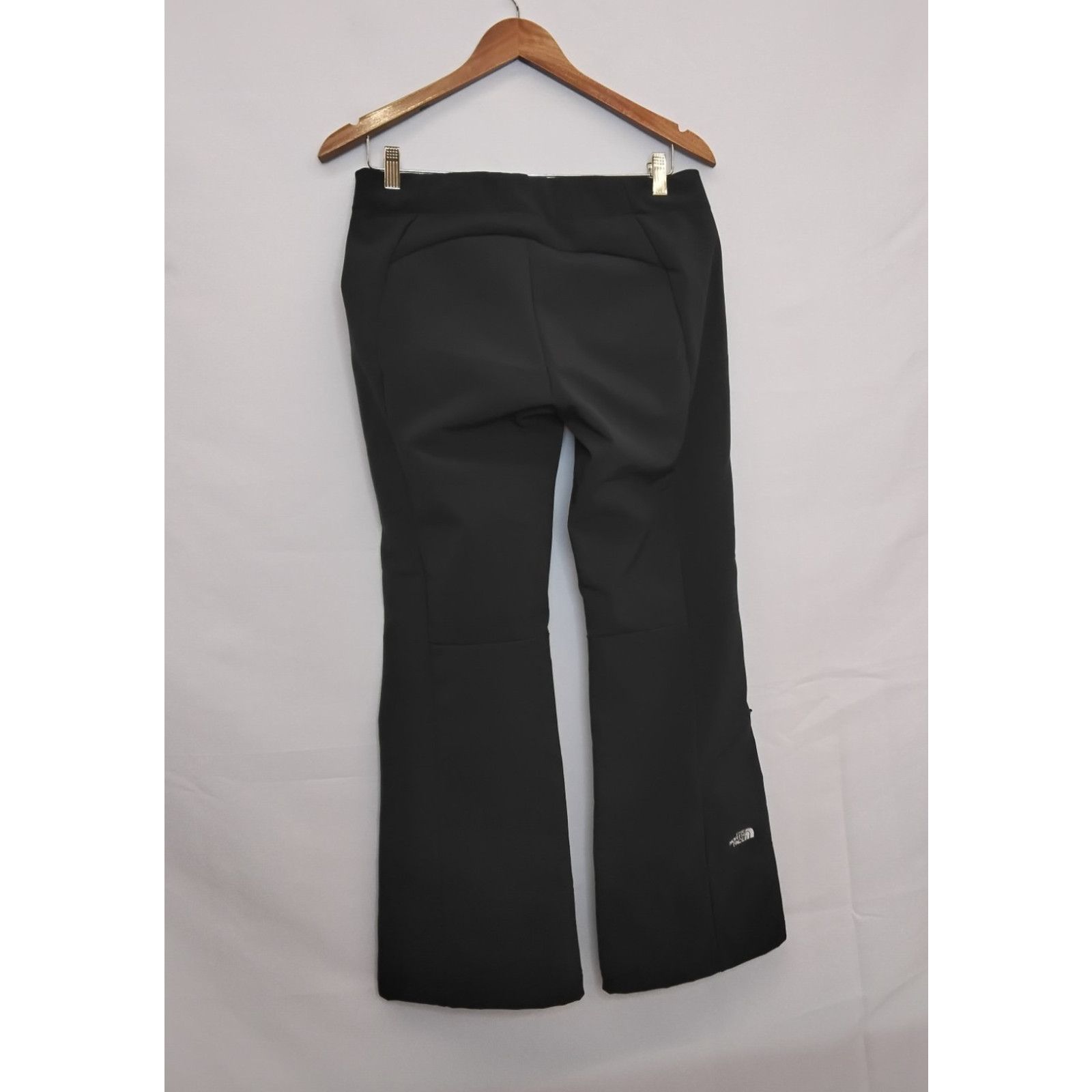 The North Face The North Face TNF APEX Pants Women M 31x30 Black Softshell Size 32" / US 10 / IT 46 - 3 Thumbnail