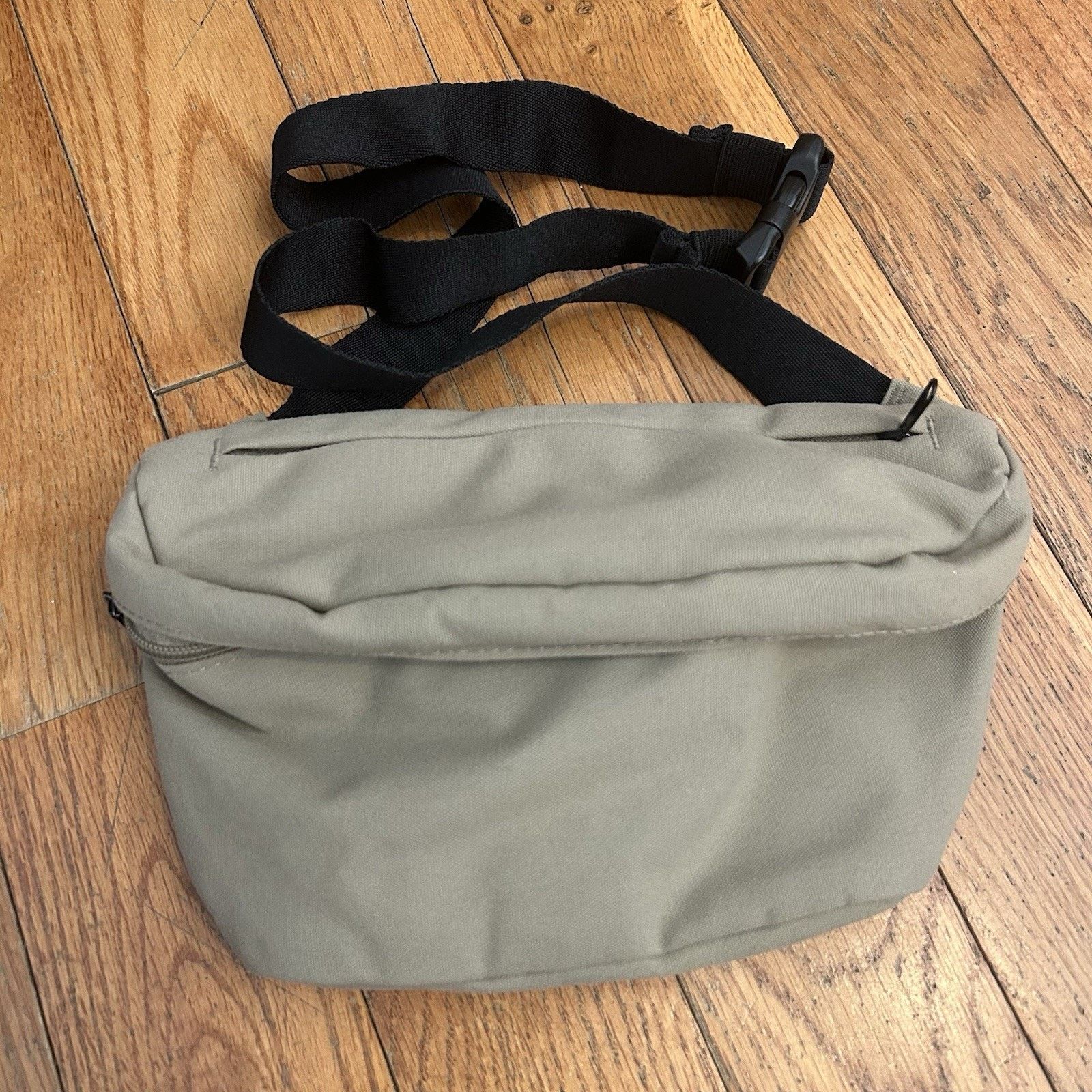 Uniqlo Robic Nylon Single Strap Backpack Fanny Pack Crossbody Bag Size ONE SIZE - 1 Thumbnail