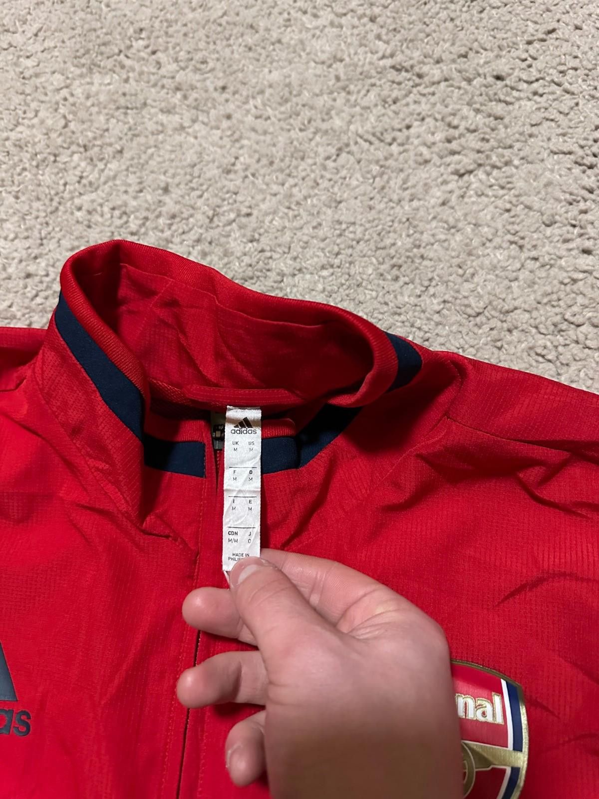 Adidas ARSENAL LONDON 2019 TRAINING FOOTBALL JACKET SOCCER Sz M Size US M / EU 48-50 / 2 - 6 Thumbnail