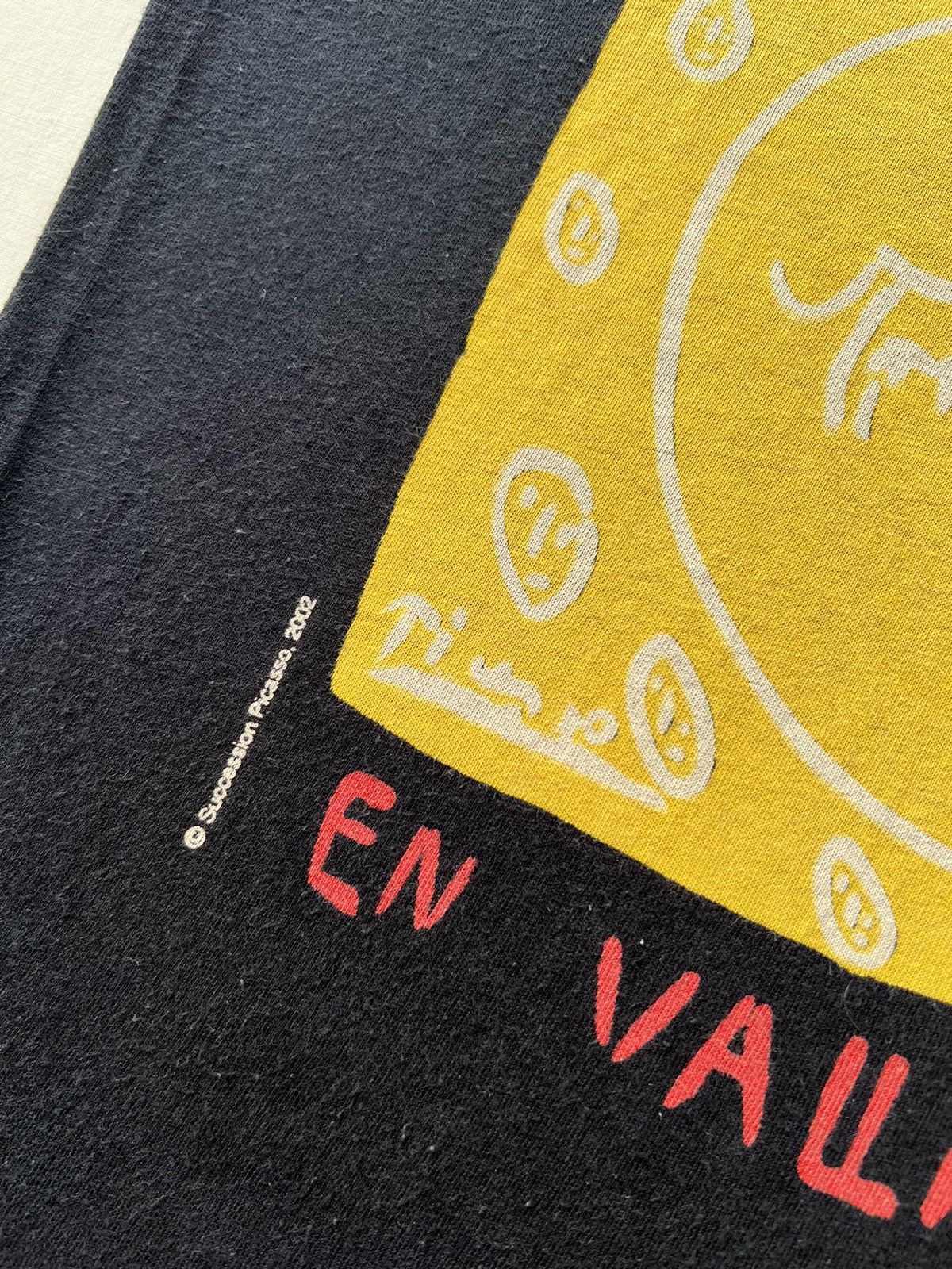 Arts & Science Vintage 2002 Pablo Picasso Toros En Vallauris Art T-shirt Size US M / EU 48-50 / 2 - 6 Thumbnail