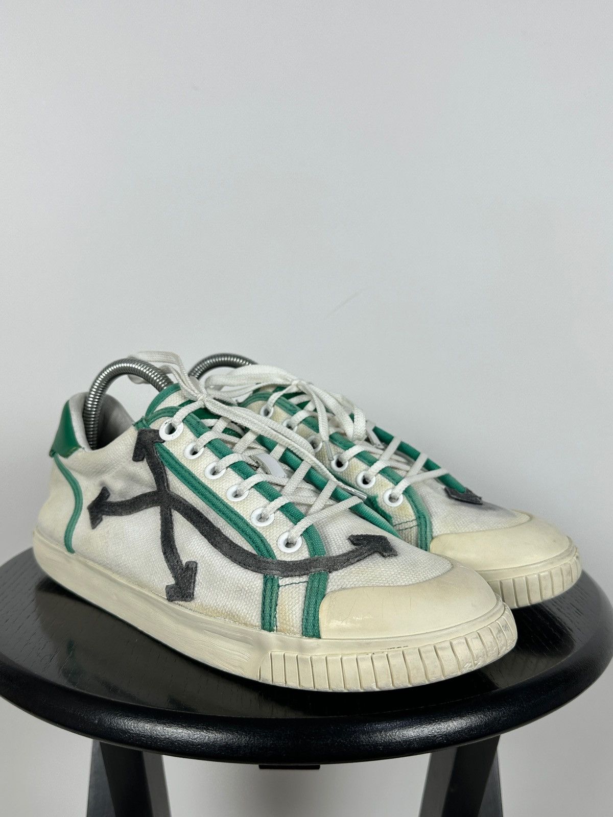 Off-White Off-White Vulcanized Virgil Abloh Low Top Sneakers Size US 9 / EU 42 - 9 Thumbnail