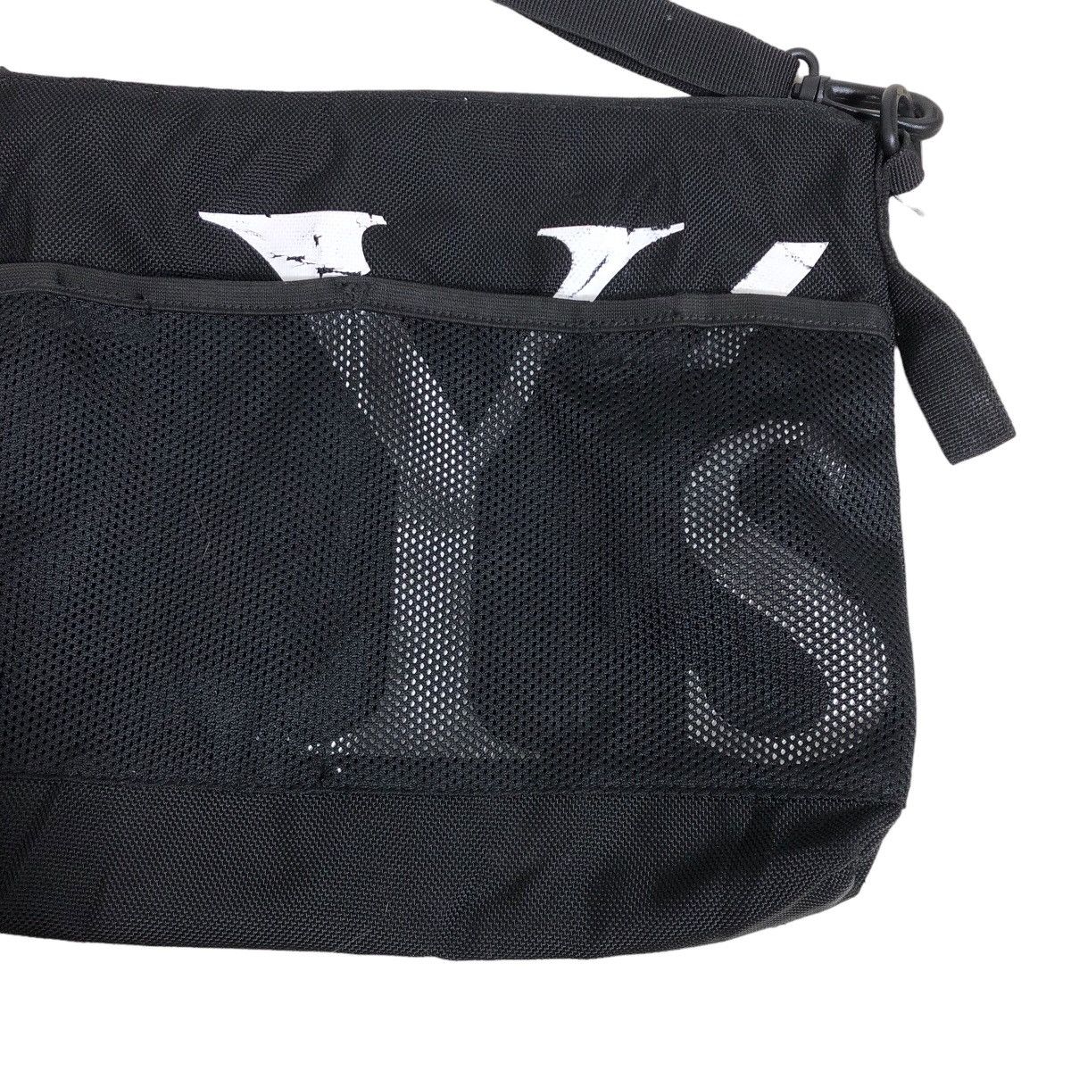 Japanese Brand Y’s Printed Big Logo Shoulder Bag Size ONE SIZE - 4 Thumbnail