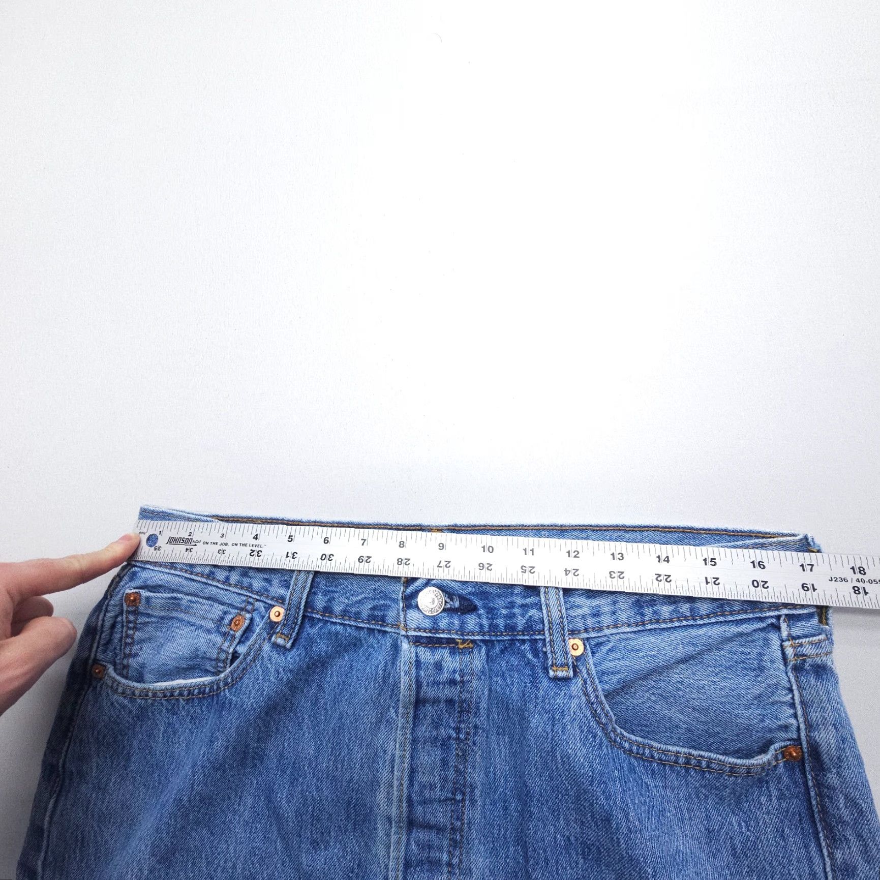 Levi's VINTAGE Levi's 501 Jeans Mens 34 x 32 Distressed Button Fly Regular 5-Pocket Denim Blue Factory? Size US 34 / EU 50 - 7 Thumbnail