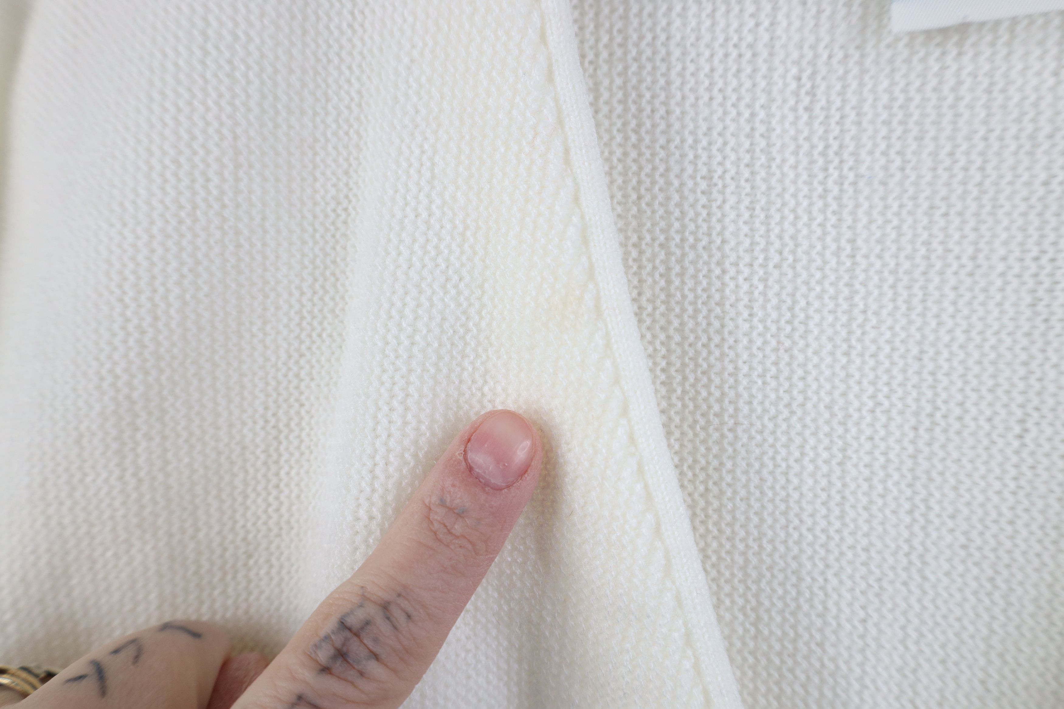 Izod Vintage 90s Izod Spell Knit Cardigan Sweater White Acrylic Size US XL / EU 56 / 4 - 5 Thumbnail