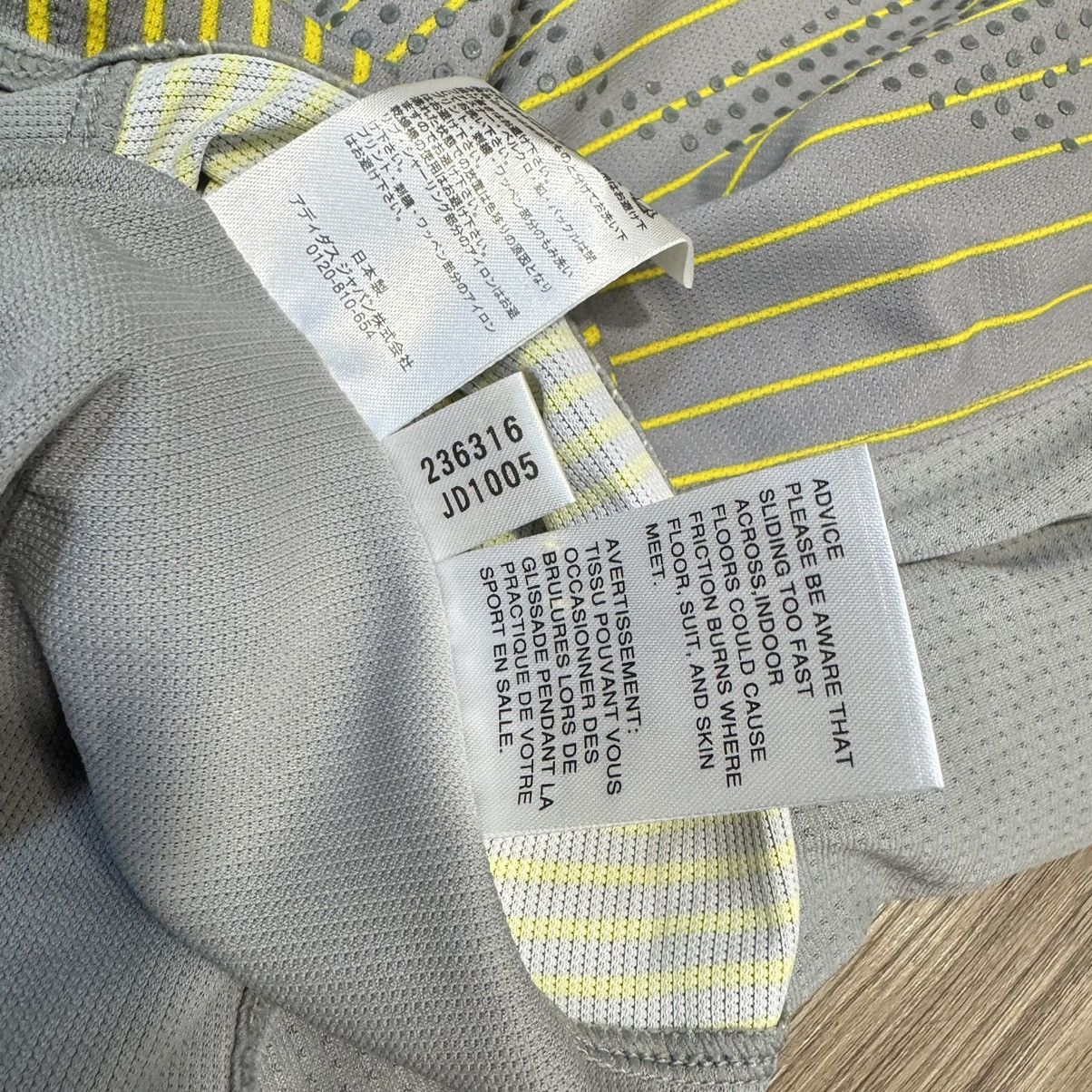 Adidas Japan 08/09 player issue gk goalkeeper shirt (bnwt) Size US L / EU 52-54 / 3 - 10 Thumbnail