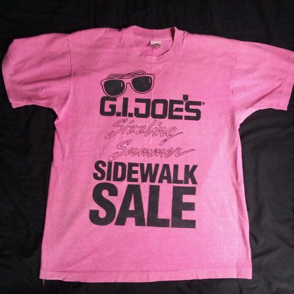 Fruit Of The Loom Vintage G.I. Joe's Sizzlin Summer Sidewalk Sale T-Shirt Size US L / EU 52-54 / 3 - 2 Thumbnail