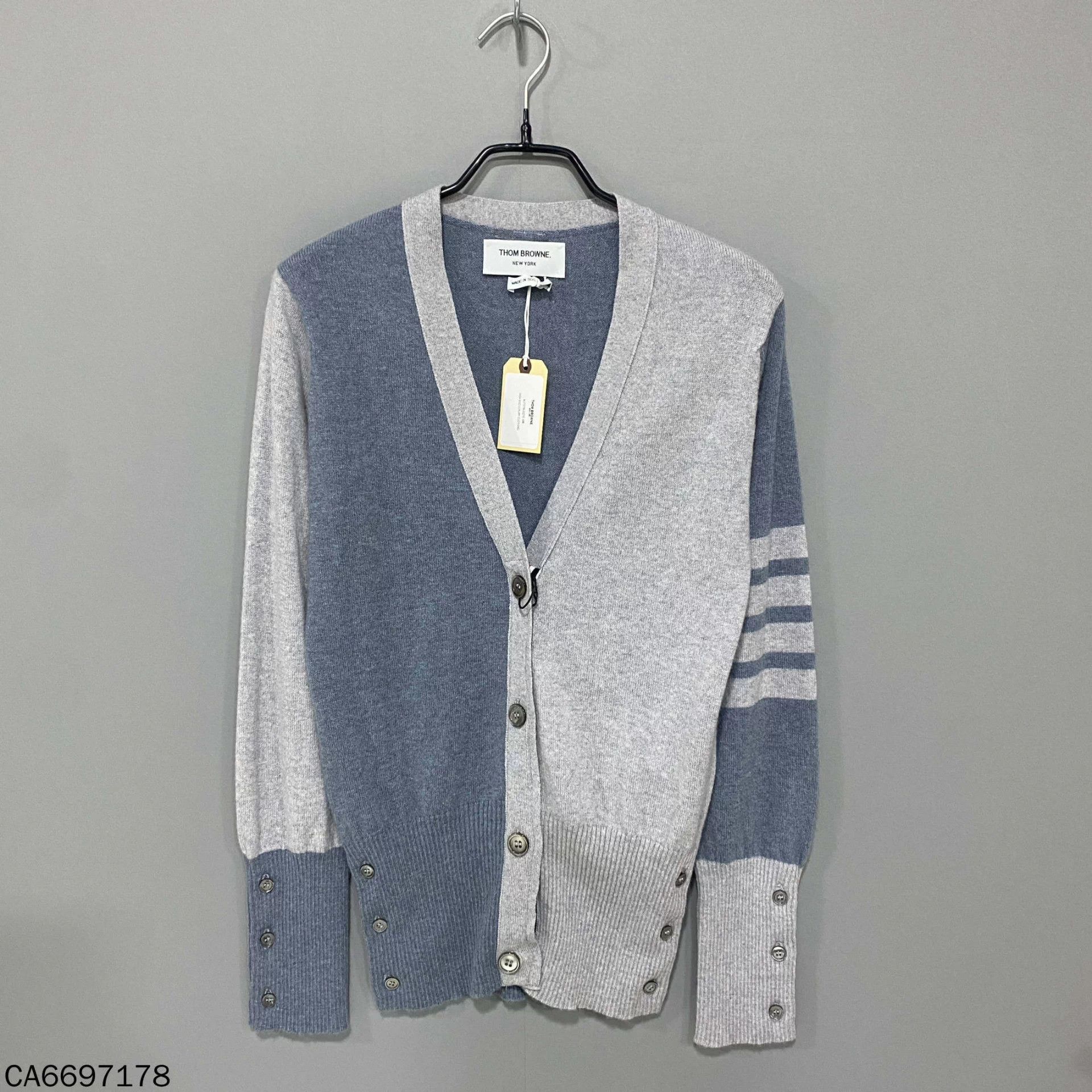 Thom Browne Thom Browne gray colorblock cashmere cardigan Size M / US 6-8 / IT 42-44 - 1 Thumbnail