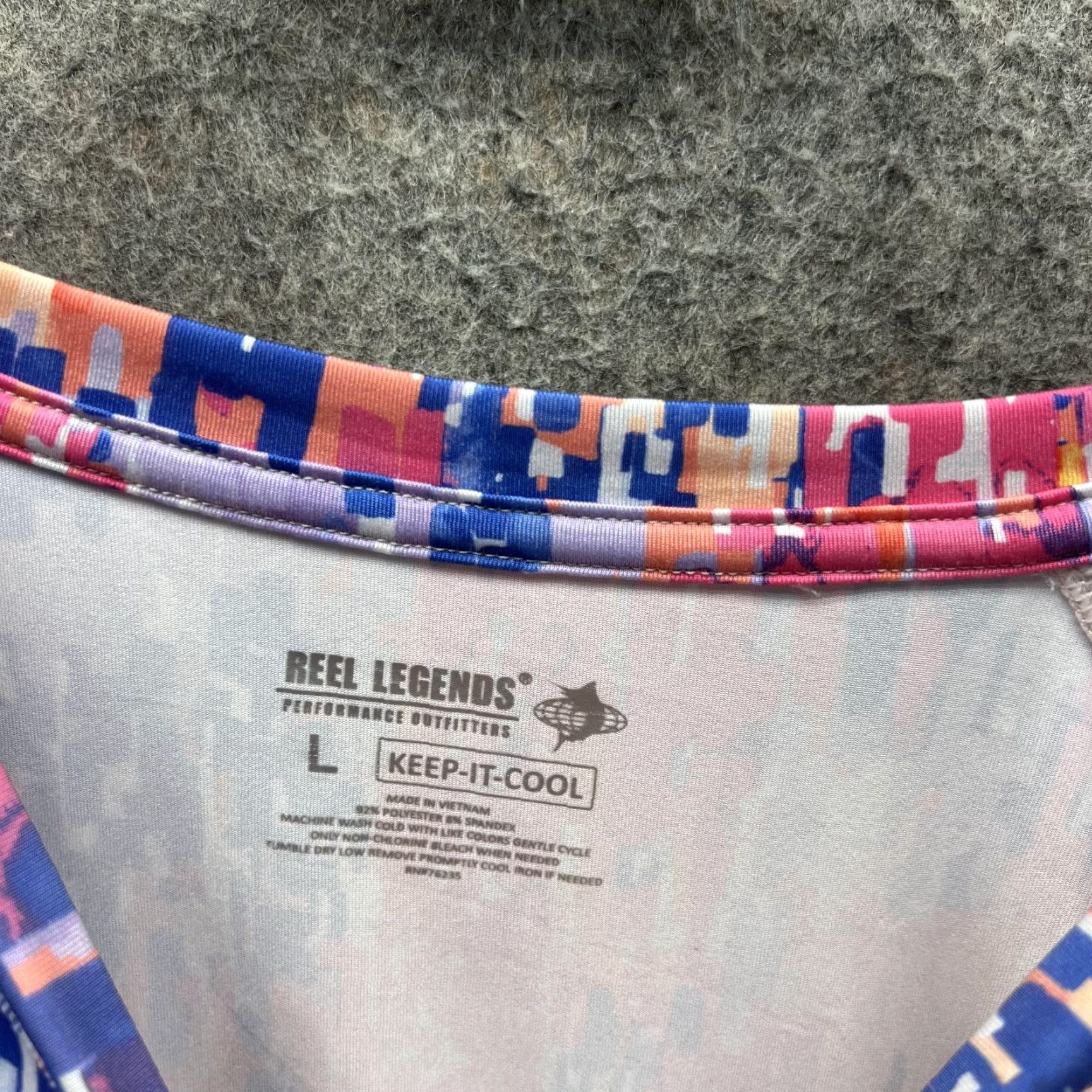 Vintage Reel Legends Shirt Women Large Blue Crewneck Geometric Knit Polyester T-Shirt Centered Logo All Seasons Casual Size L / US 10 / IT 46 - 5 Thumbnail