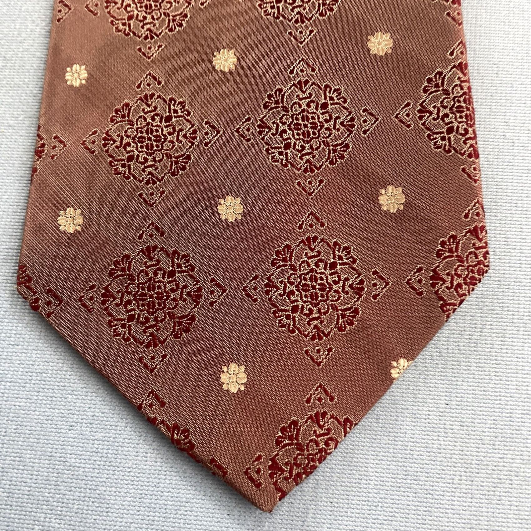 Kenneth Cole VINTAGE Kenneth Cole NY Silk Tie Geometric Deco Dot Rose Red Pink 4x56 Capsule Wide Necktie Men Size ONE SIZE - 2 Thumbnail
