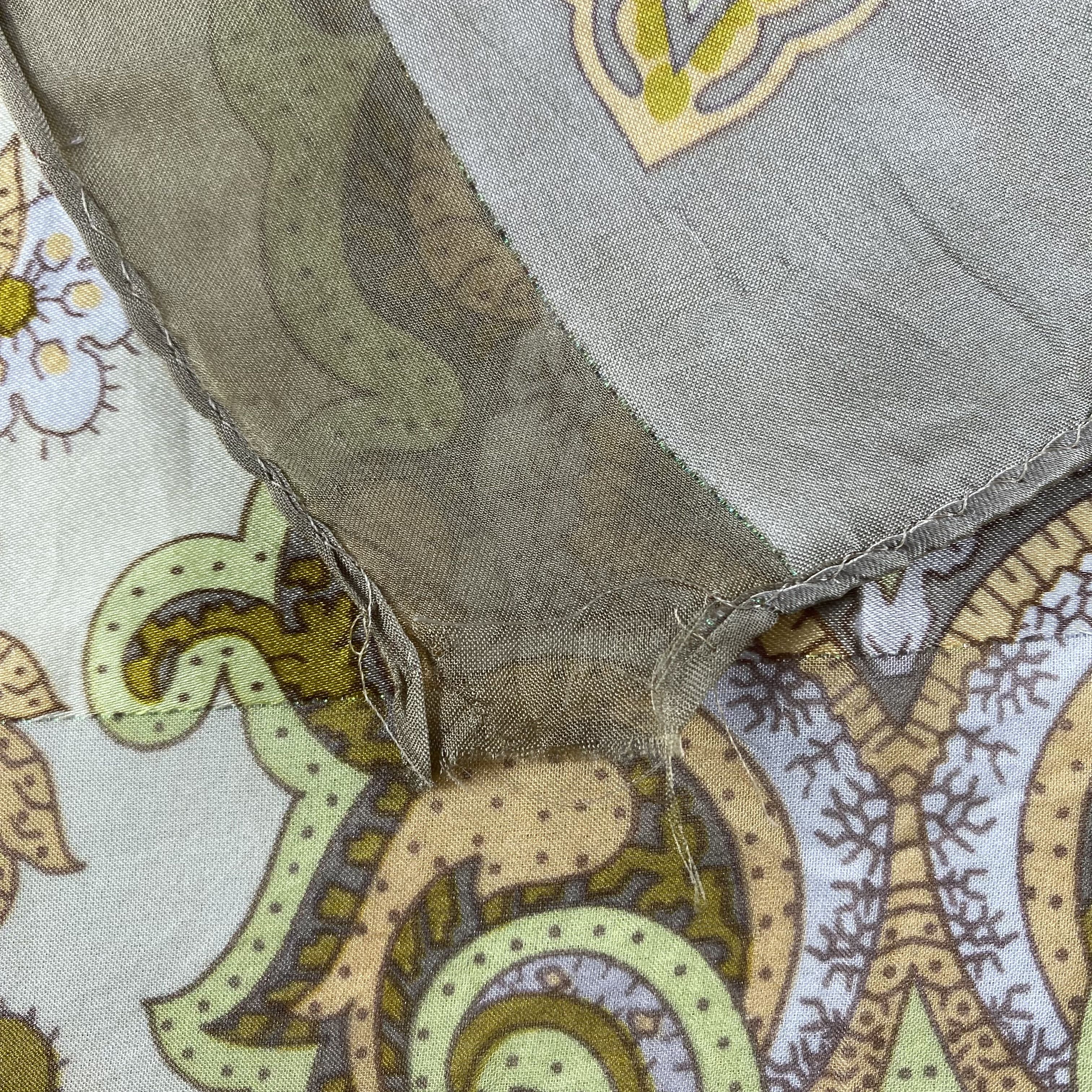 Bill Blass × Japanese Brand × Vintage Vintage Bill Blass Silk Scarf SS079 Size ONE SIZE - 5 Thumbnail
