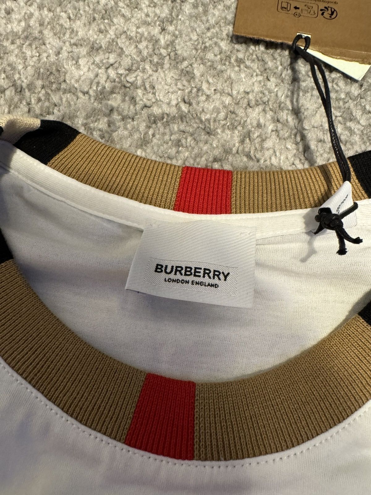 Burberry Burberry longsleve Size US XL / EU 56 / 4 - 5 Thumbnail