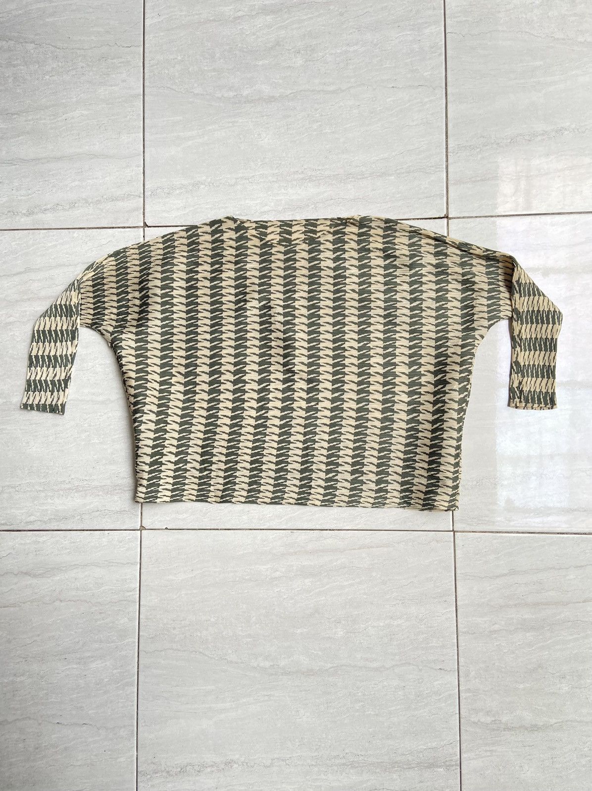 Designer × Japanese Brand PLEATSME Motive Pleats Blouse Size L / US 10 / IT 46 - 7 Thumbnail
