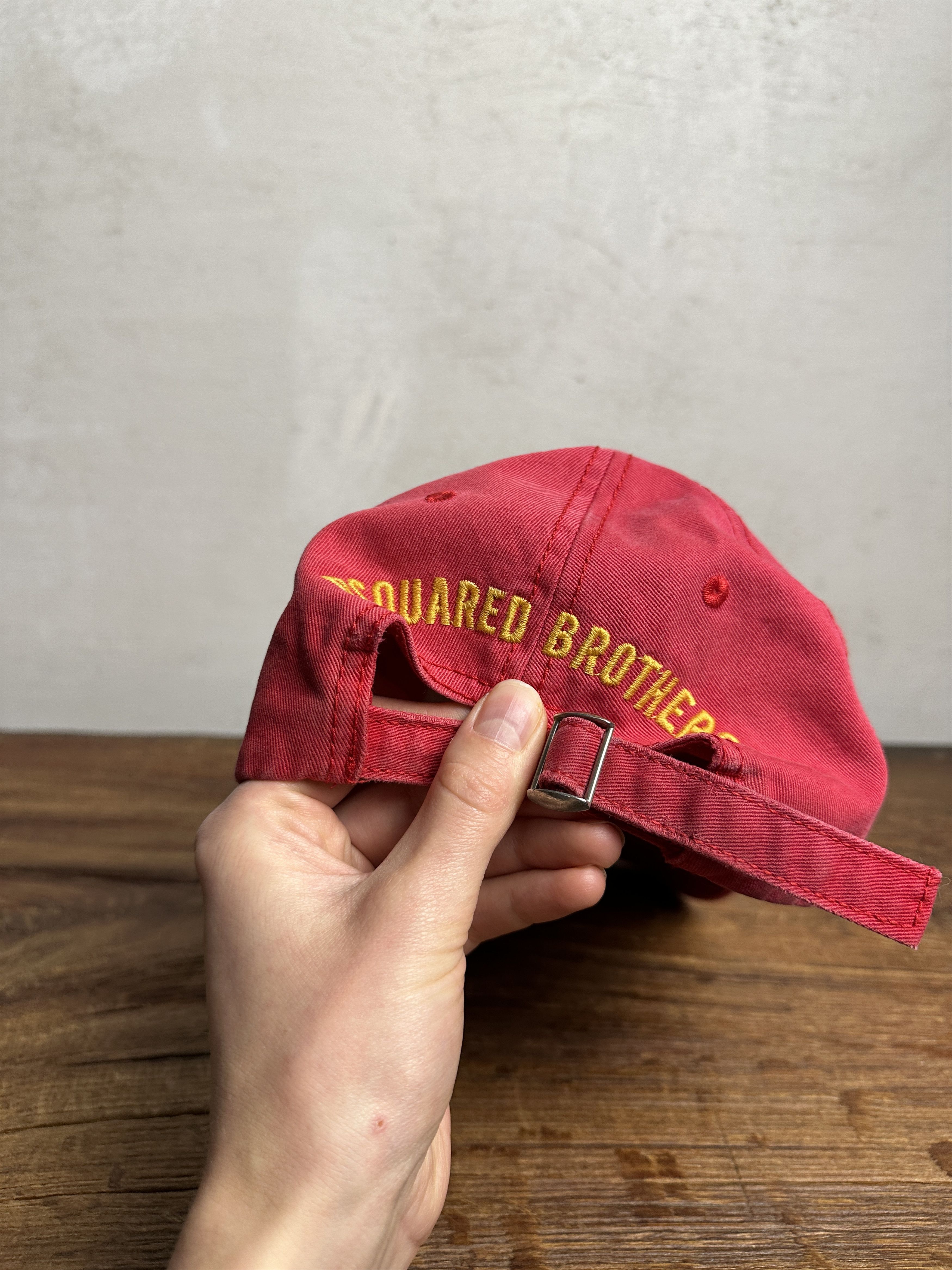 Dsquared2 DSQUARED2 D2 Caten Red Original Born in Canada Cap Size ONE SIZE - 8 Thumbnail