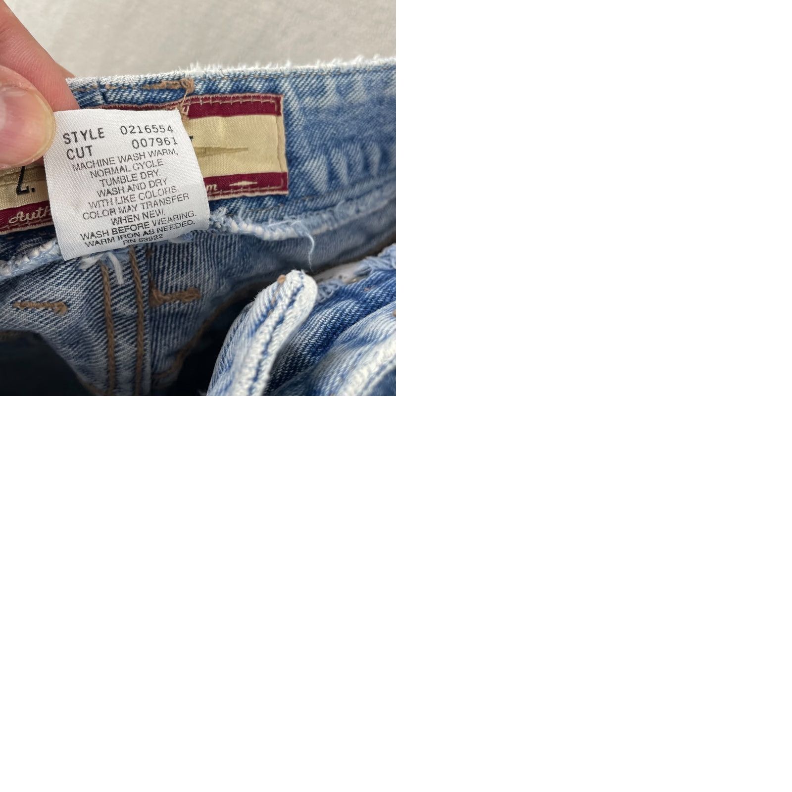 Vintage VINTAGE Z. CAVARICCI Jeans Men 30 Blue Stone Wash Tapered USA Made 28x31 Relaxed Denim 5-Pocket Mens Size US 30 / EU 46 - 10 Thumbnail