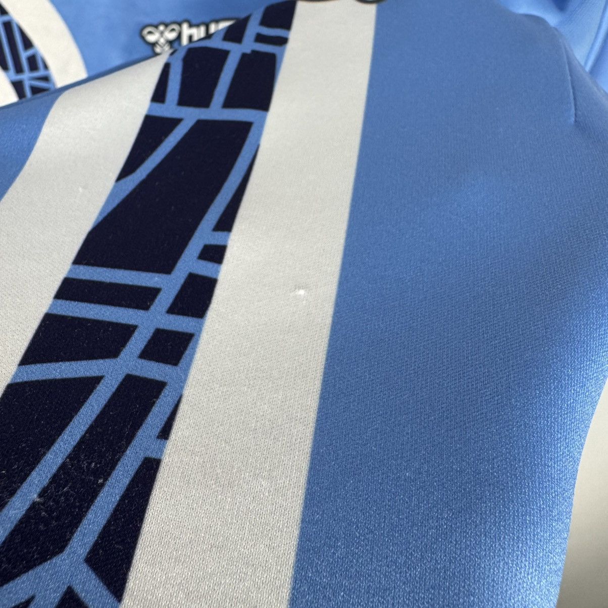 Hummel COVENTRY CITY 2022 2023 HOME FOOTBALL SHIRT SOCCER JERSEY Size US S / EU 44-46 / 1 - 22 Thumbnail