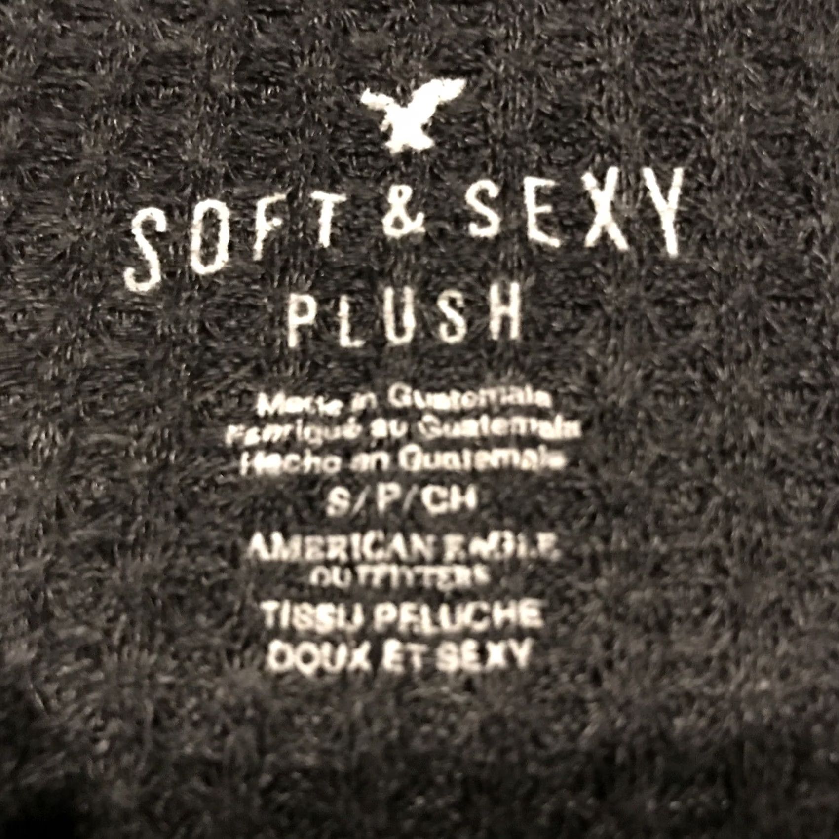 American Eagle Outfitters American Eagle Womens S Gray Plush Long Sleeve Shirt Open Shoulder A32 Size S / US 4 / IT 40 - 2 Thumbnail