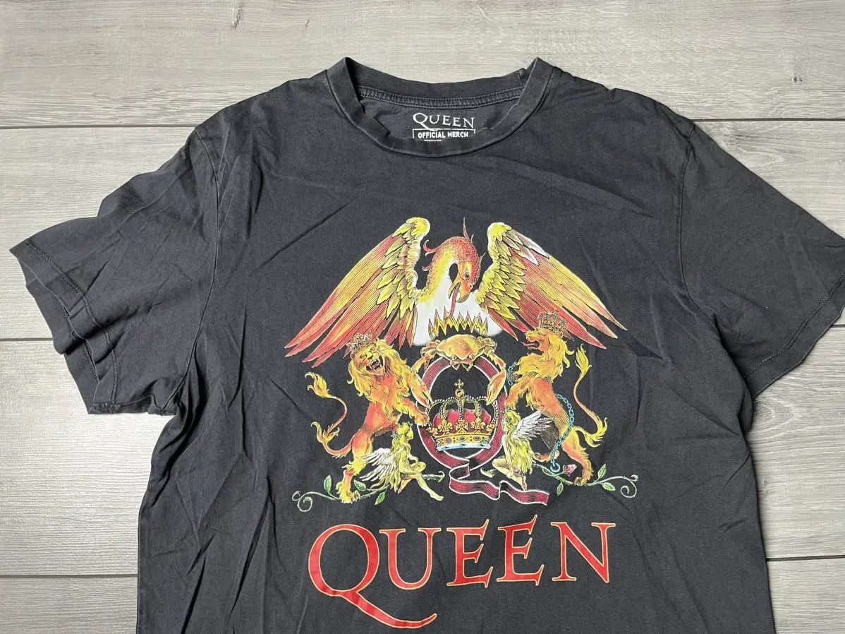 Band Tees Queen Tshirt rock band size Small Size US S / EU 44-46 / 1 - 3 Thumbnail