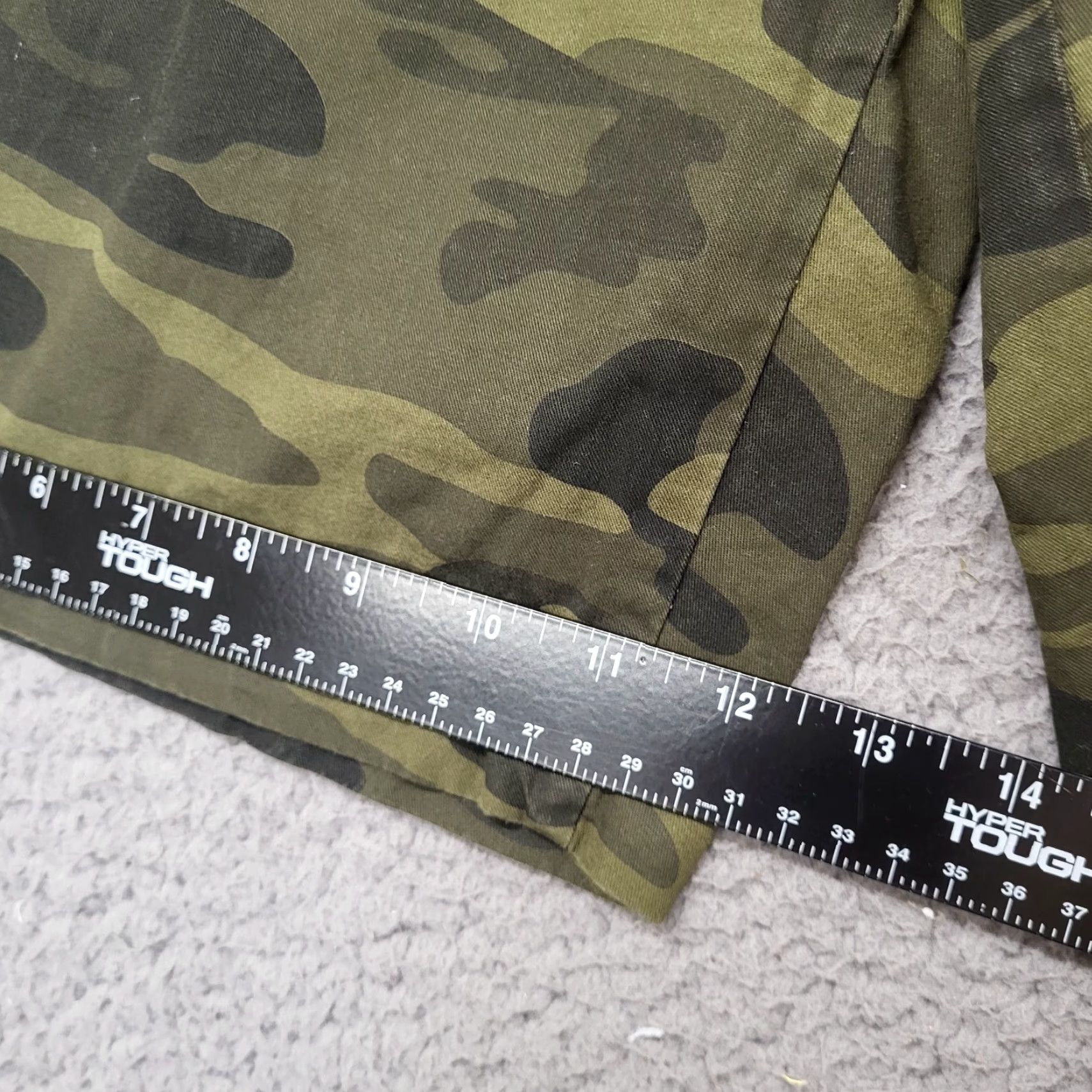 Vintage Free Planet Shorts Men Size 38 Camouflage Cotton Cargo Pockets Hiking Fishing Casual Travel Outdoors 90s? Size US 38 / EU 54 - 6 Thumbnail