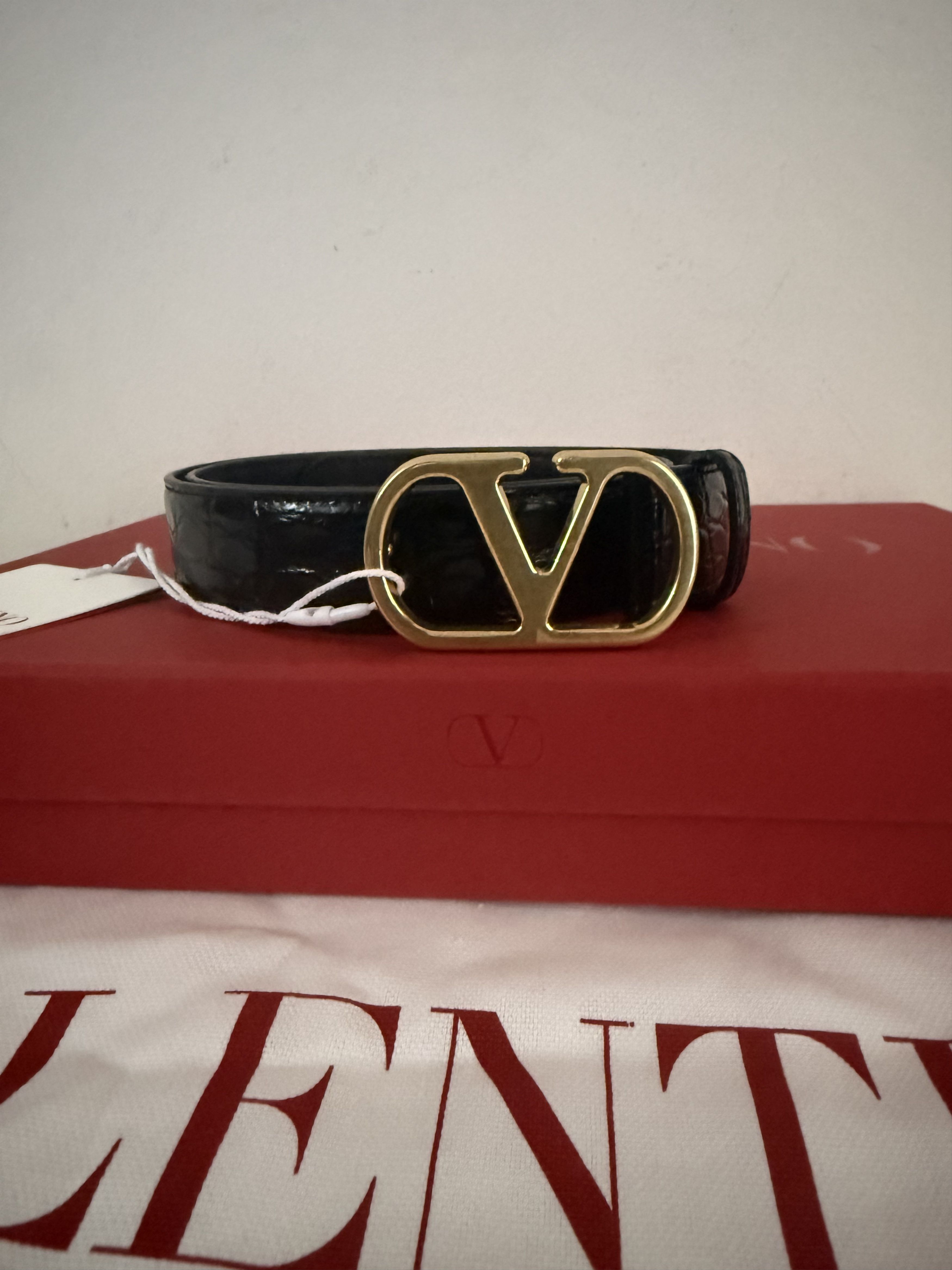 Valentino Crocodile Leather Valentino V-Logo Size 32 - 10 Thumbnail