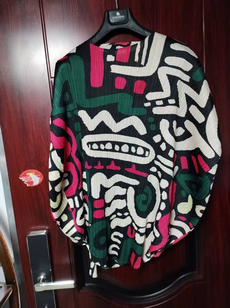 Issey Miyake Issey Miyake Graffiti pleated vest Size XXL / US 16-18 / IT 52-54 - 2 Thumbnail